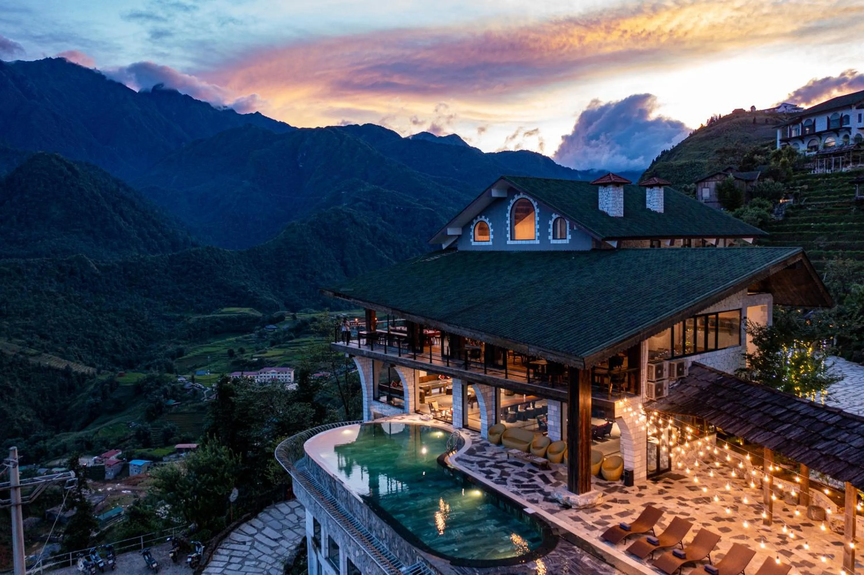 Swimming pool in Sapa Catcat Hills Resort & Spa