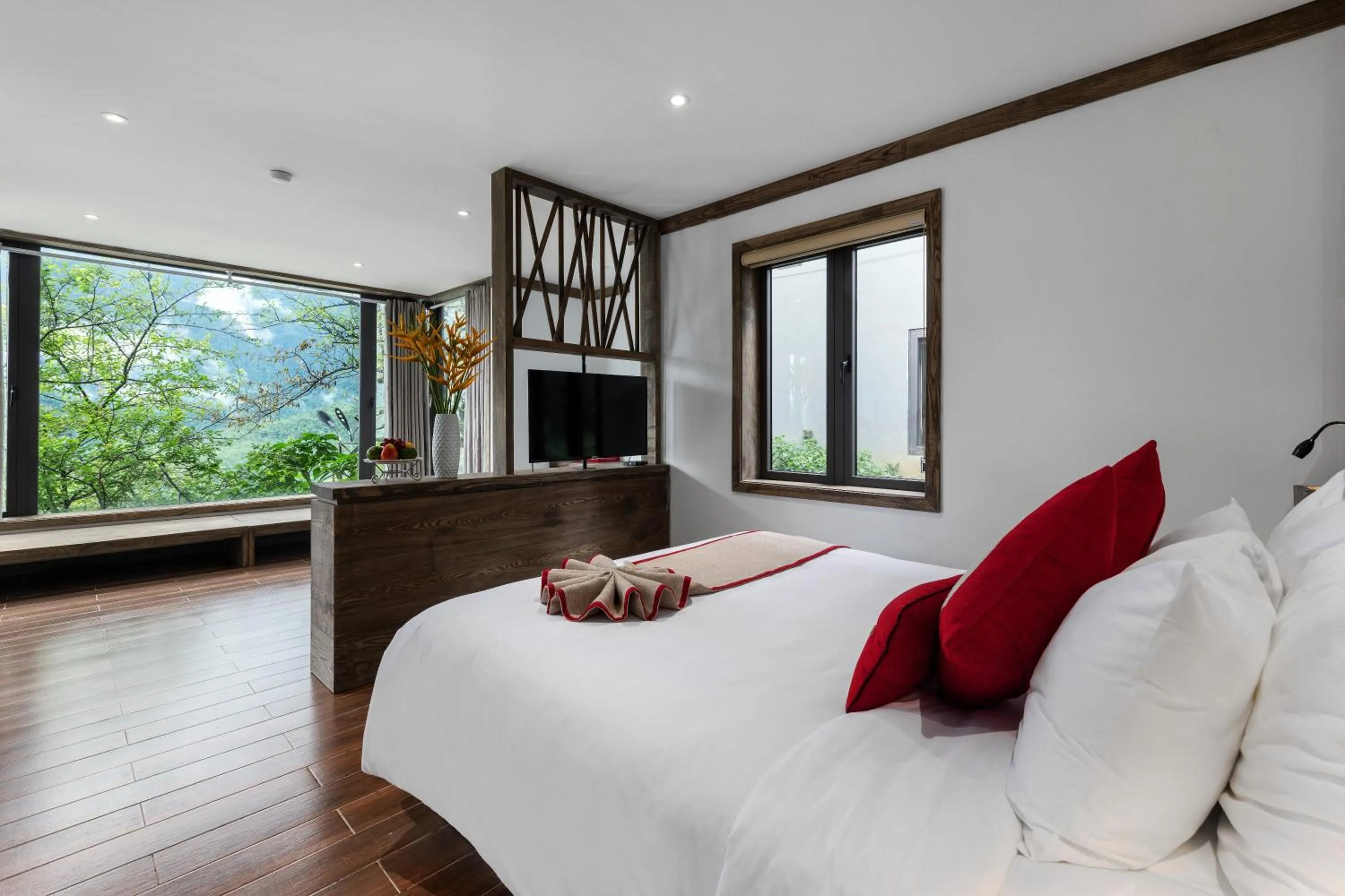 Bed in Sapa Catcat Hills Resort & Spa