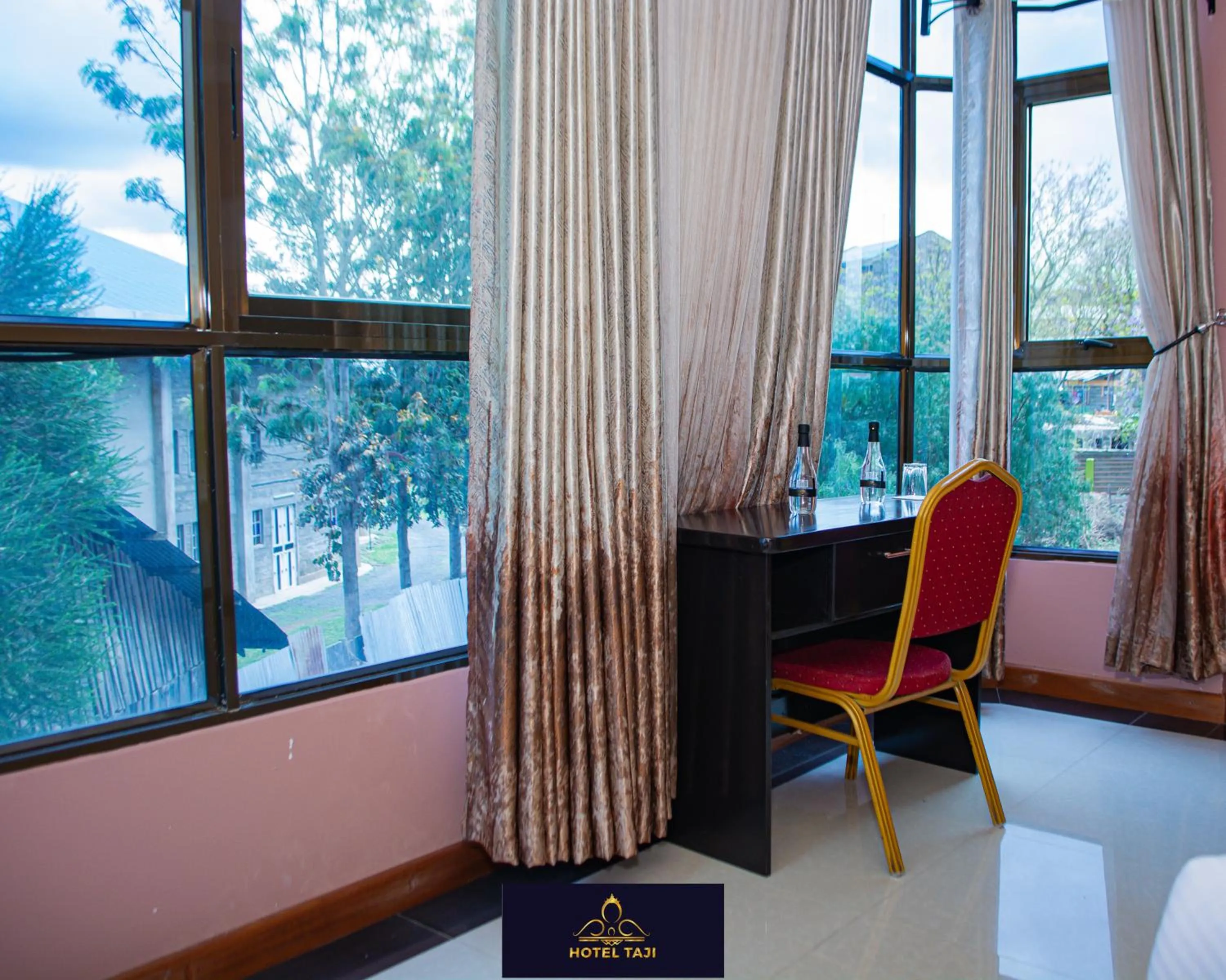 Street view in HOTEL TAJI