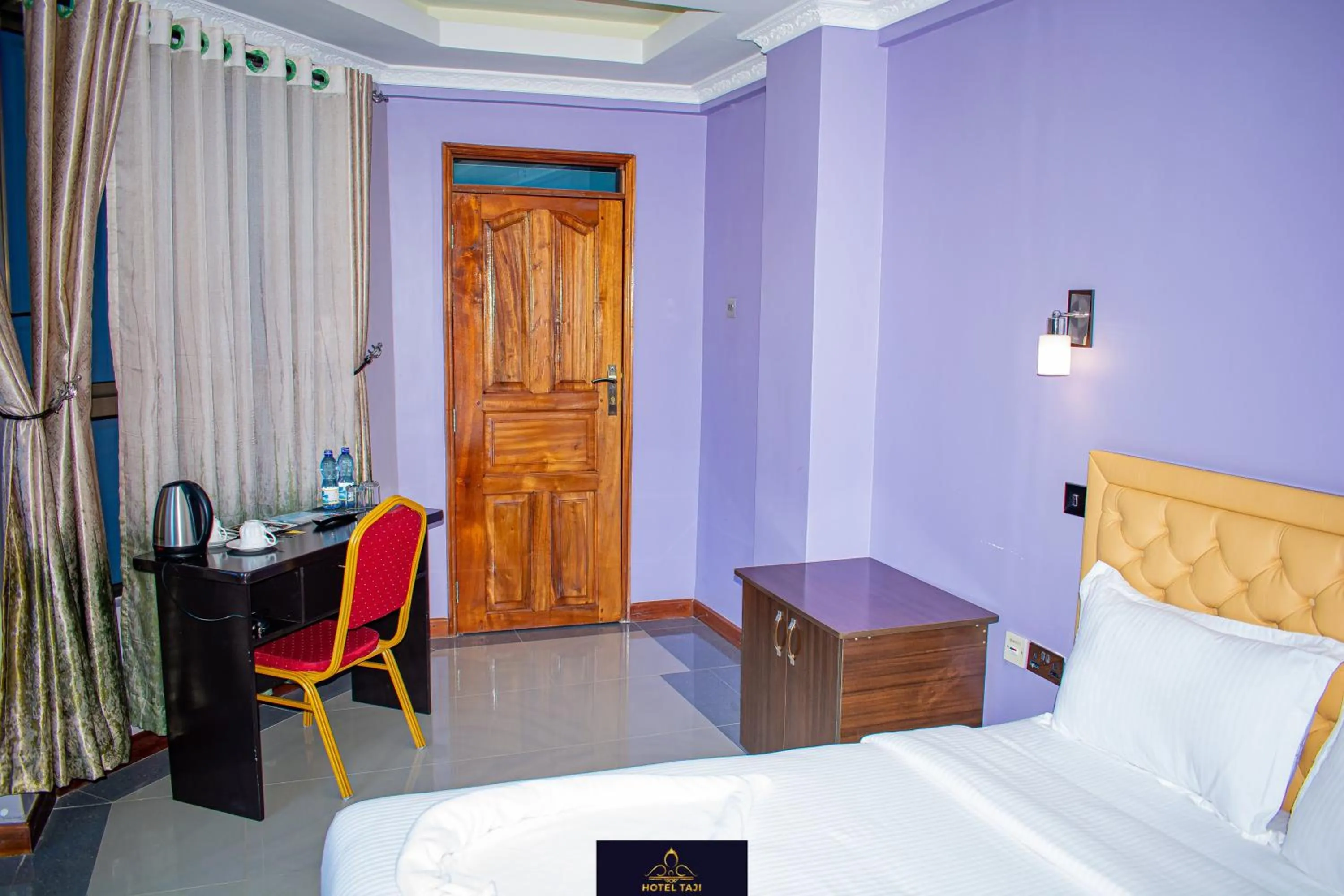 Bedroom, Bed in HOTEL TAJI