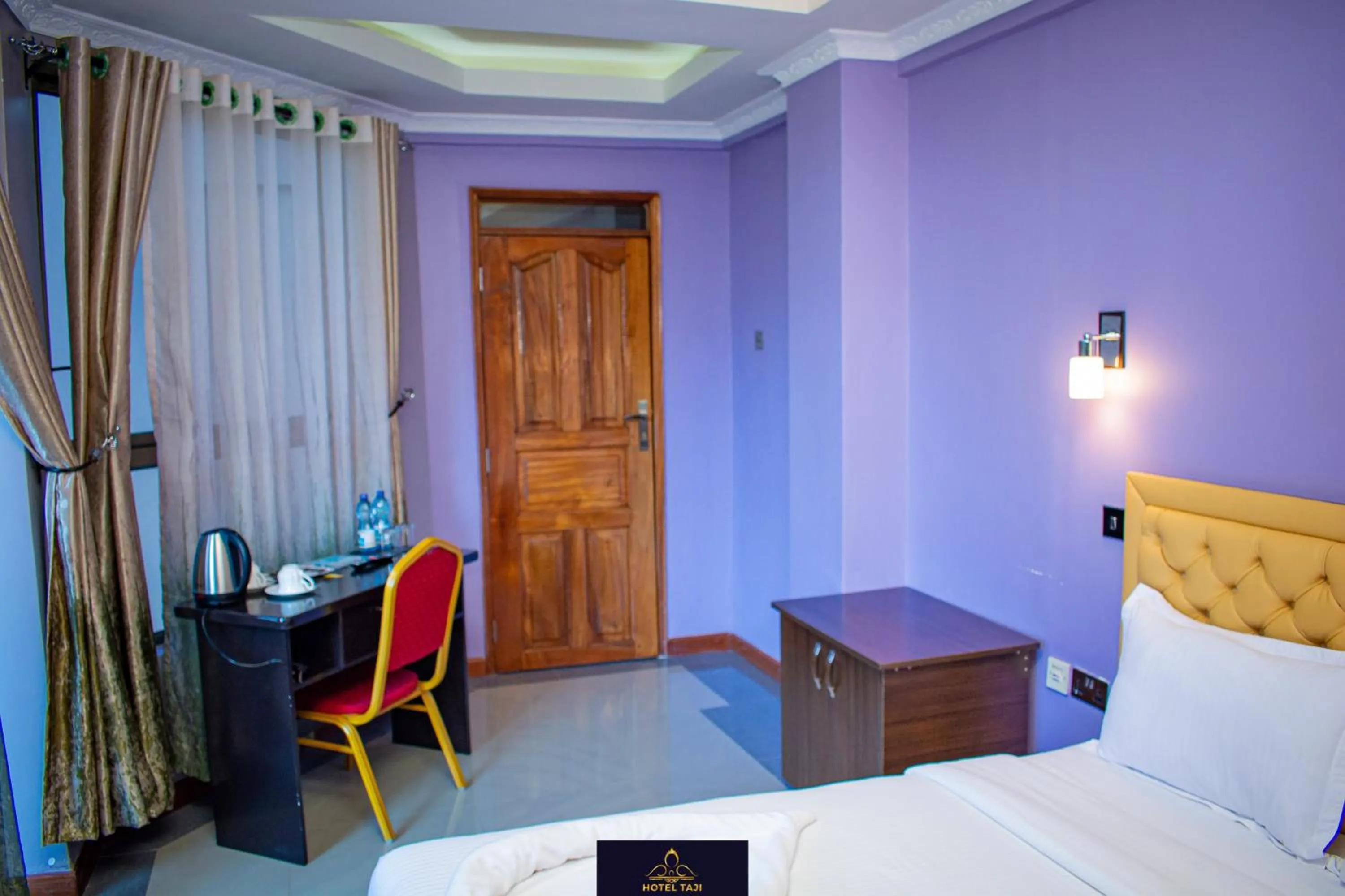 Bedroom, Bed in HOTEL TAJI