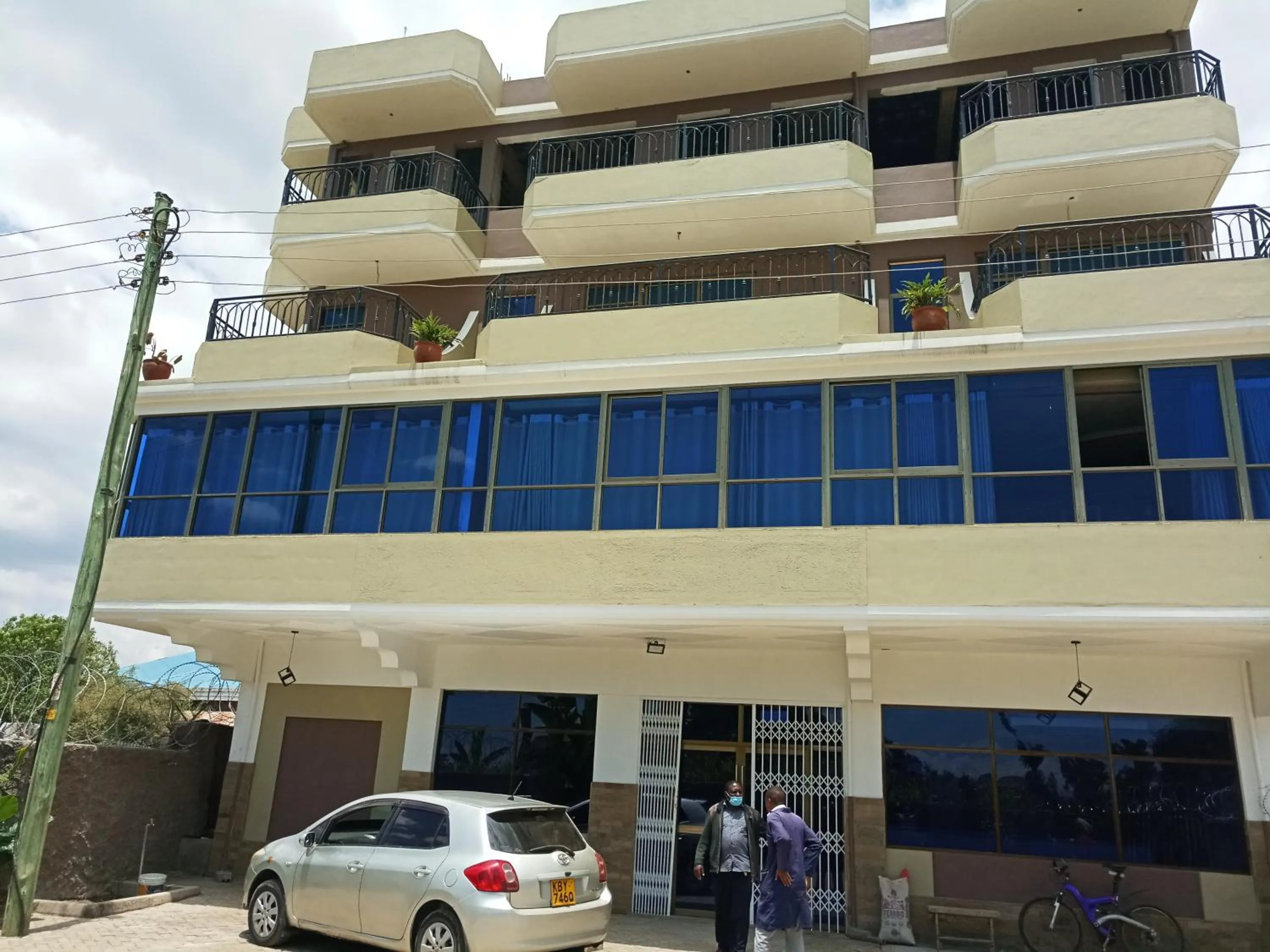 Property building in HOTEL TAJI
