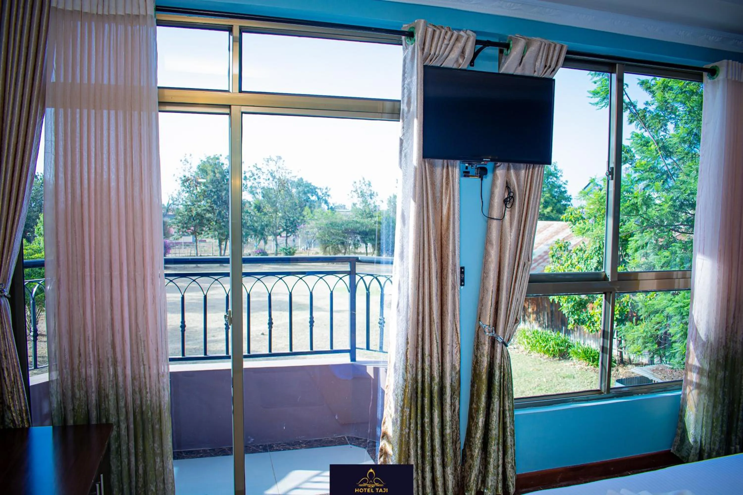 Garden view in HOTEL TAJI