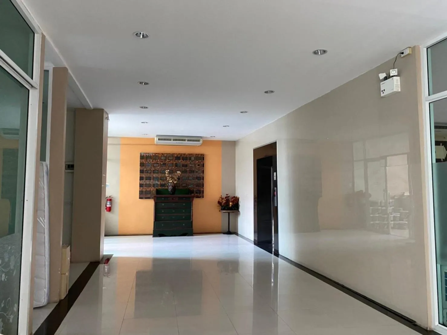 Area and facilities in LeeNova Place