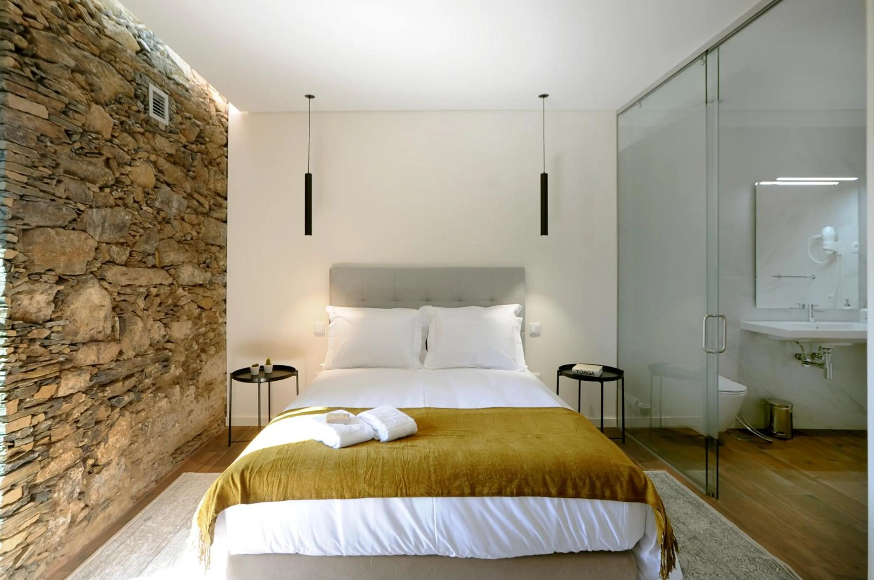 Shower in DouroXisto