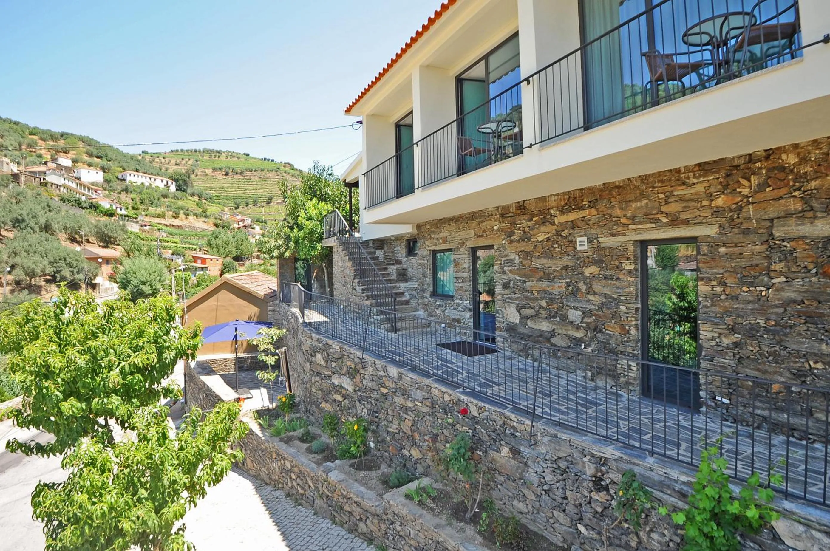 Facade/entrance in DouroXisto