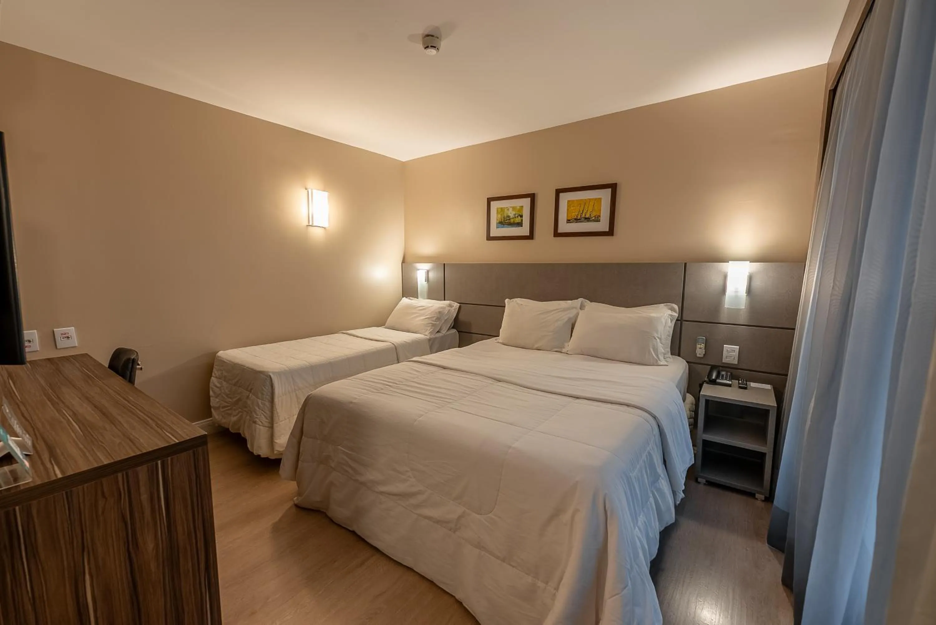 Bedroom, Bed in Hotel Laghetto Moinhos