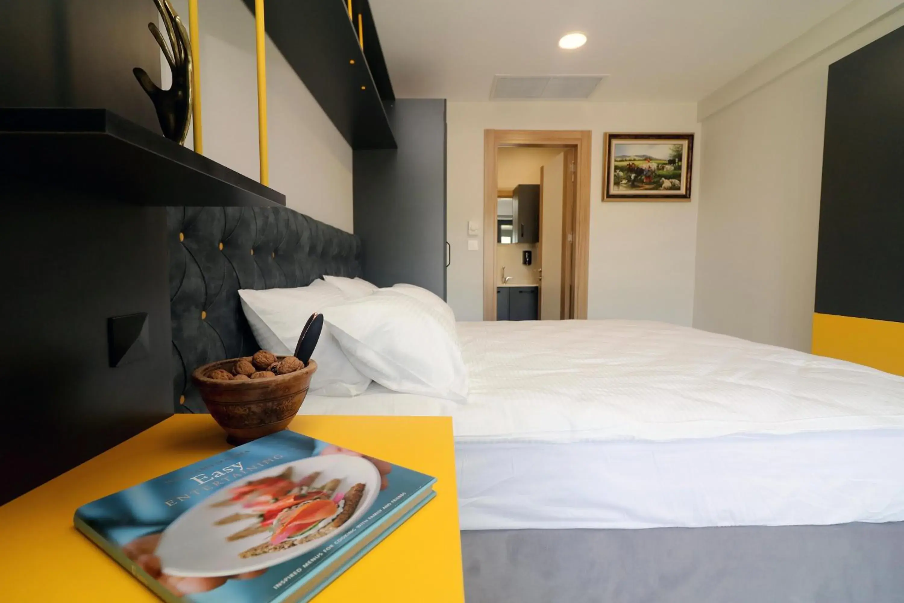 Standard Double Room - single occupancy in Old Farm Hotel Standard Double Room - single occupancy in Old Farm Hotel