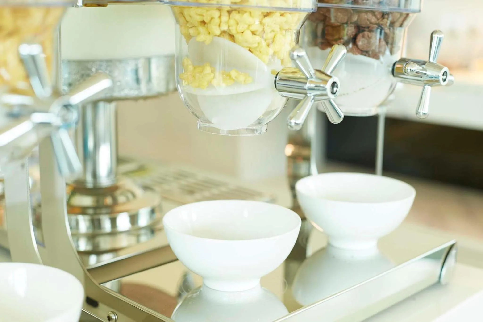 Food and drinks in Elmas Cha Am Design Hotel