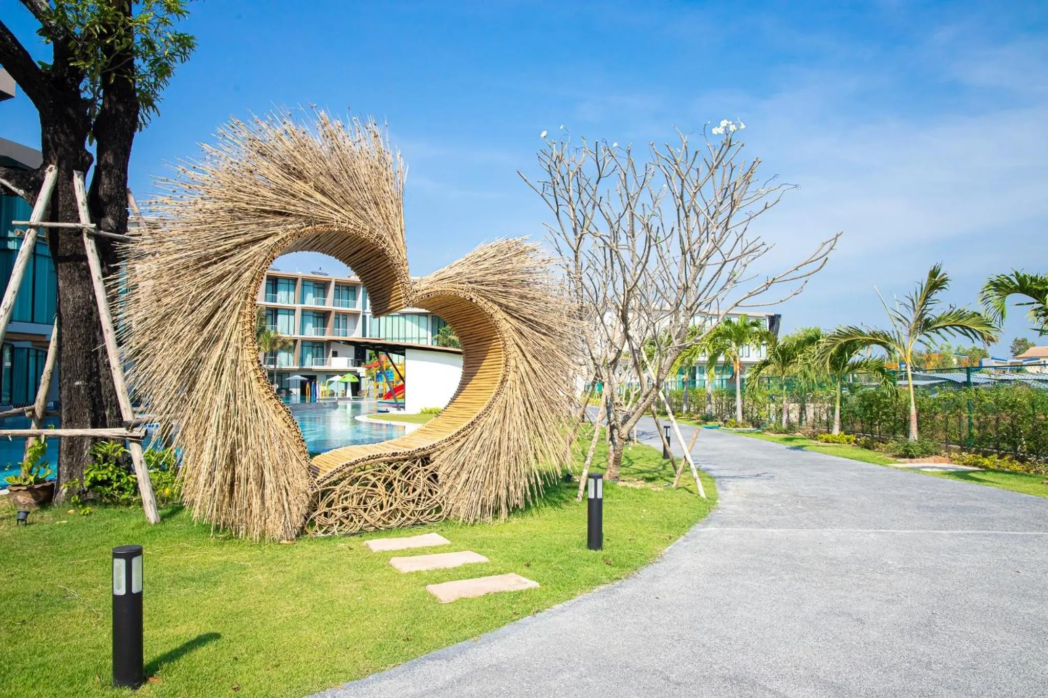 Garden in Elmas Cha Am Design Hotel