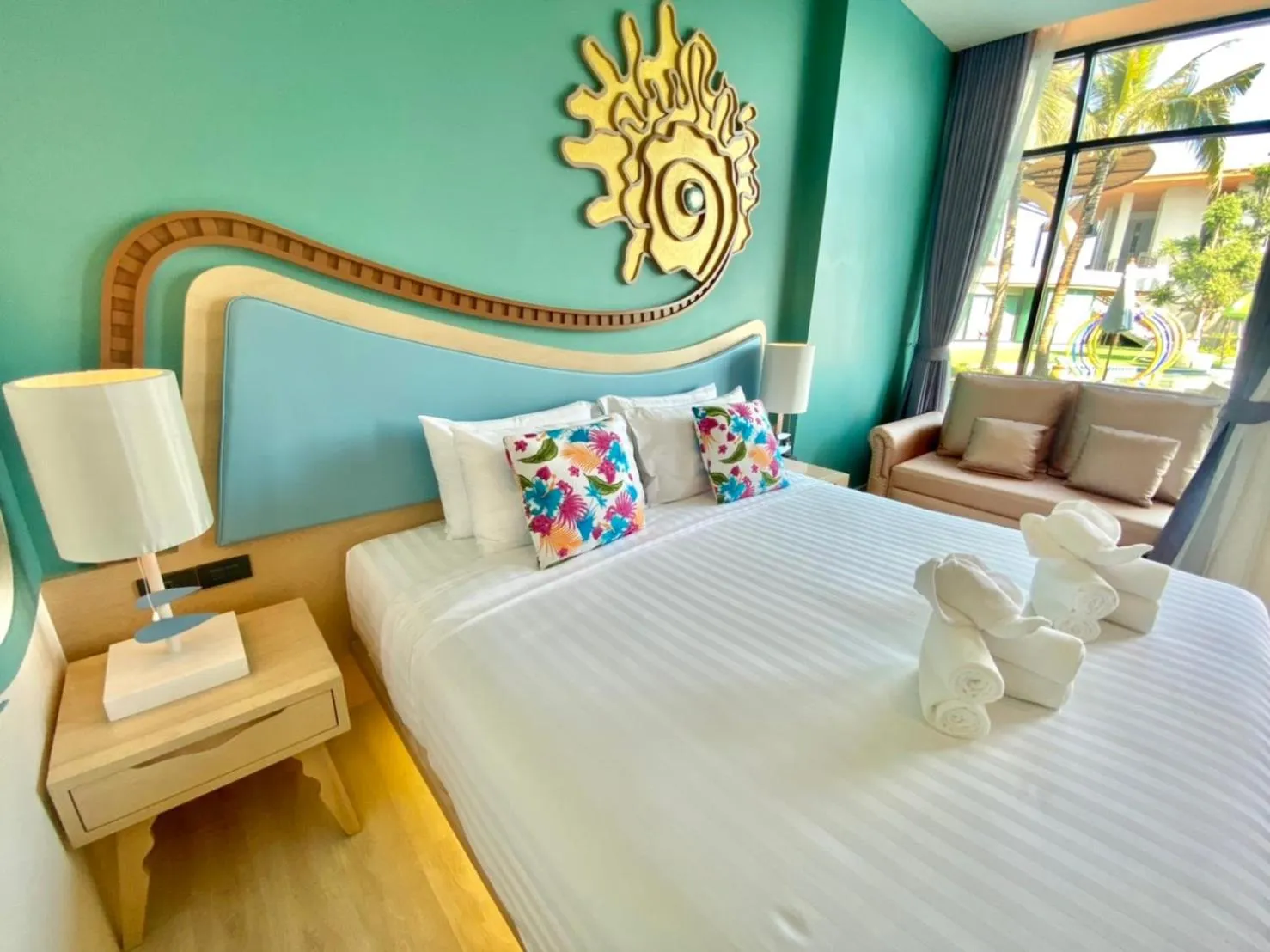 Bed in Elmas Cha Am Design Hotel