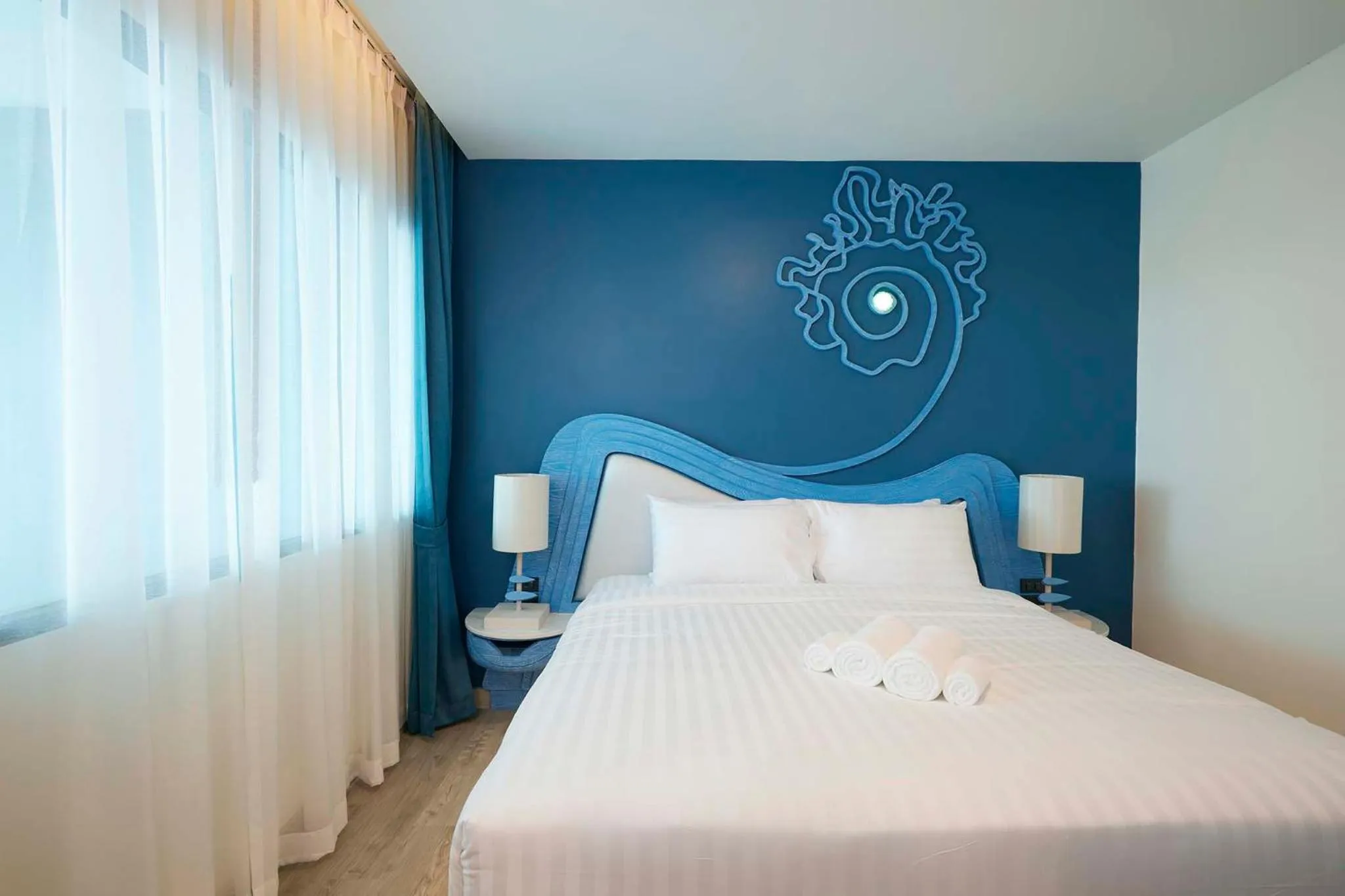 Bed in Elmas Cha Am Design Hotel