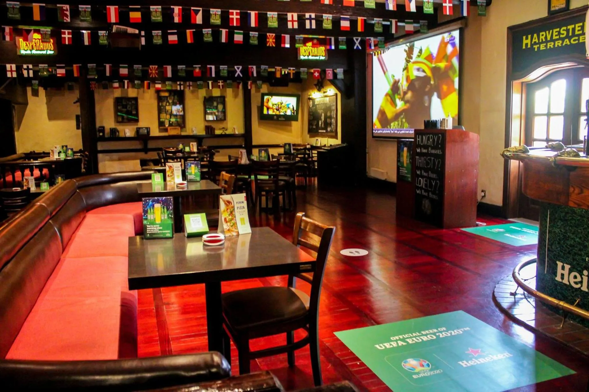 Restaurant/places to eat in Millennium Plaza Downtown, Dubai