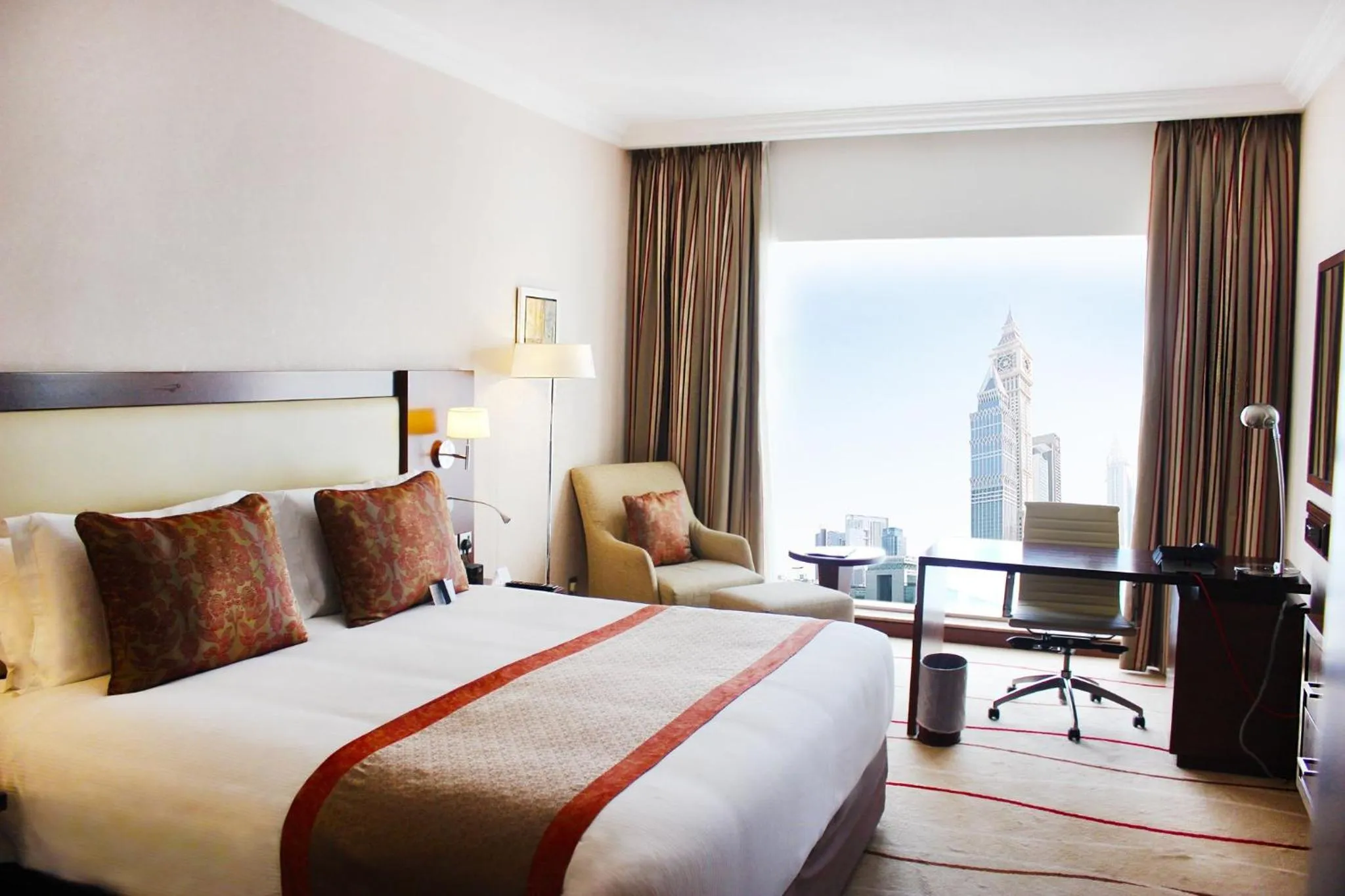 Photo of the whole room, Bed in Millennium Plaza Downtown, Dubai