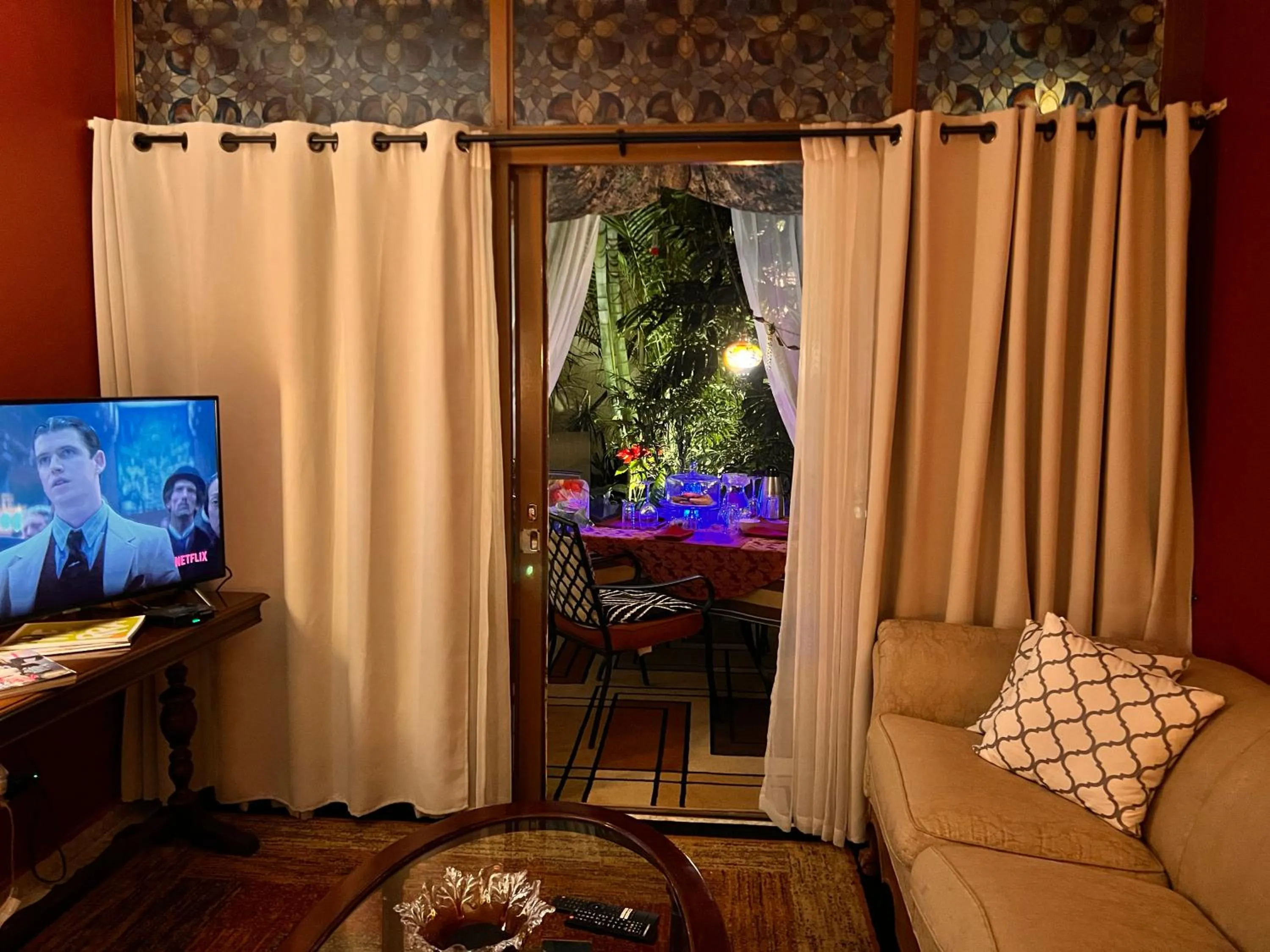 Patio in Dickinson Guest House, Guadalajara Expo