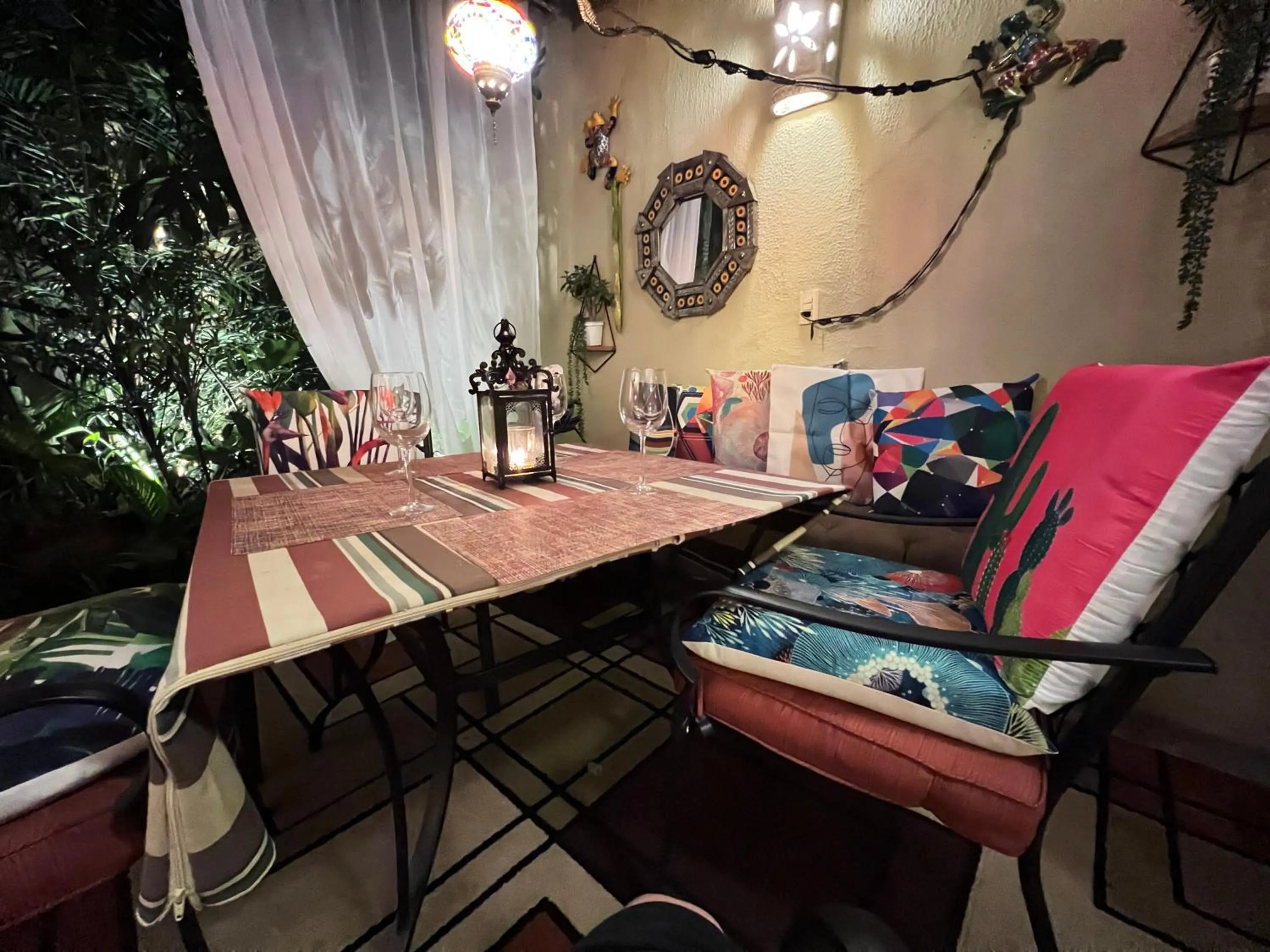 Patio in Dickinson Guest House, Guadalajara Expo