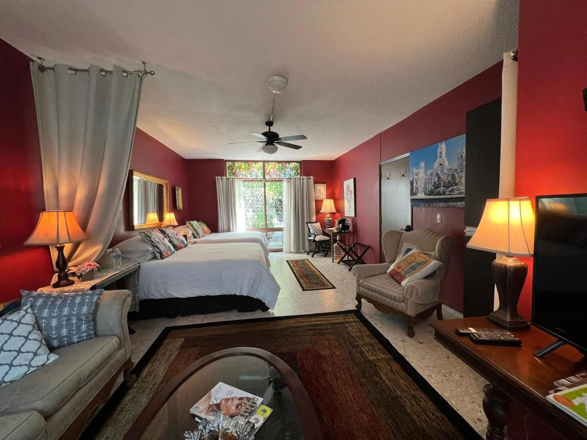 Bed in Dickinson Guest House, Guadalajara Expo