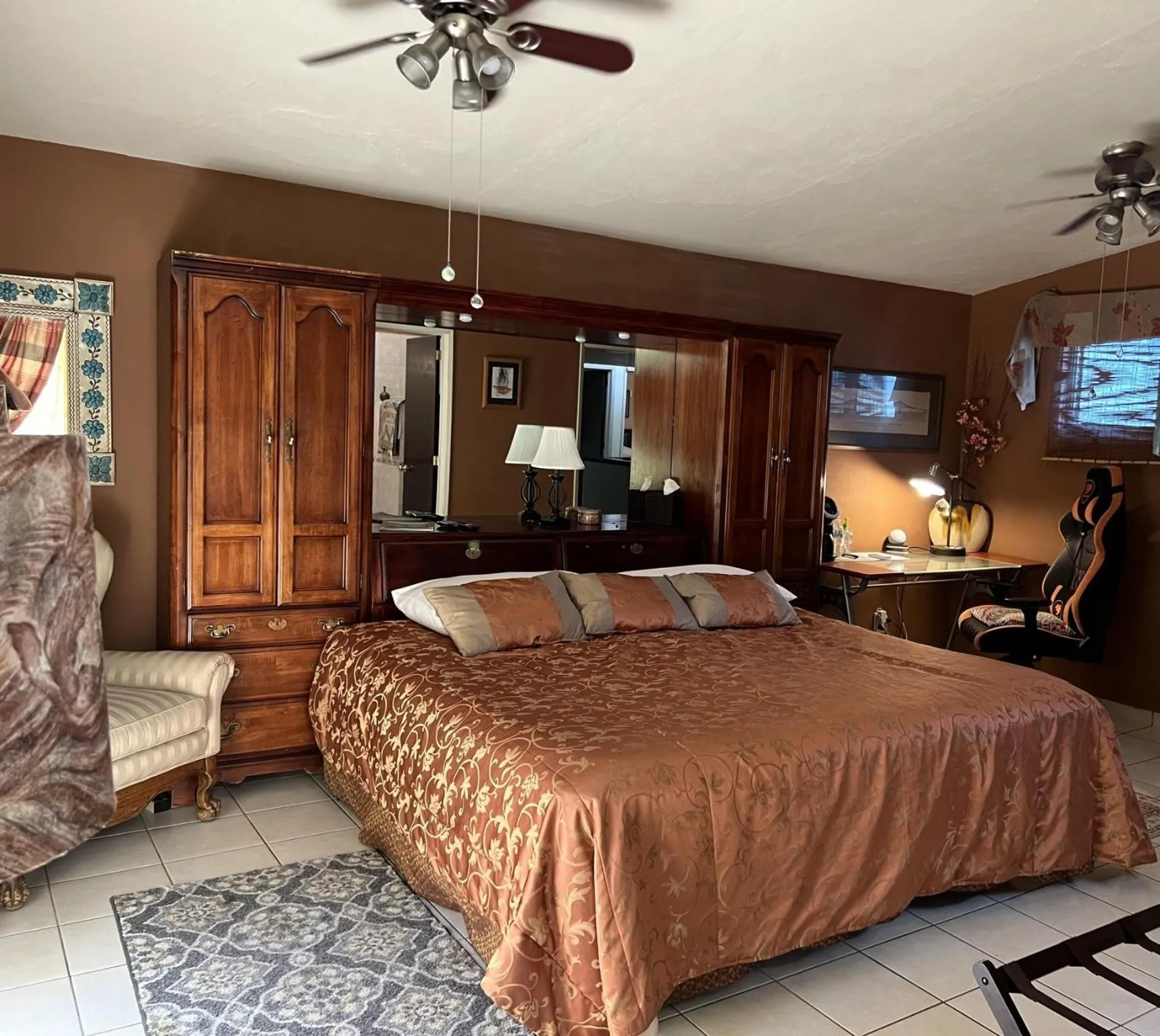 Bed in Dickinson Guest House, Guadalajara Expo