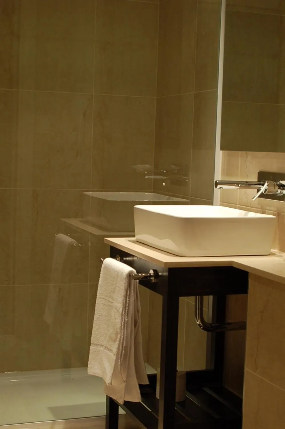 Shower in Amerian Río Gallegos