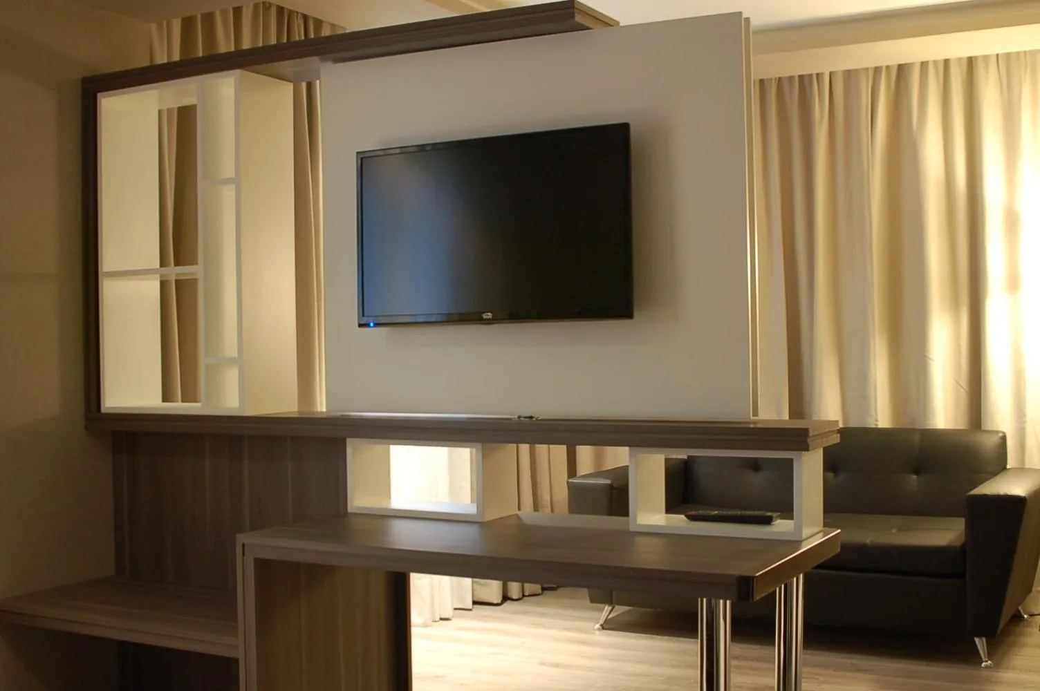 TV and multimedia in Amerian Río Gallegos