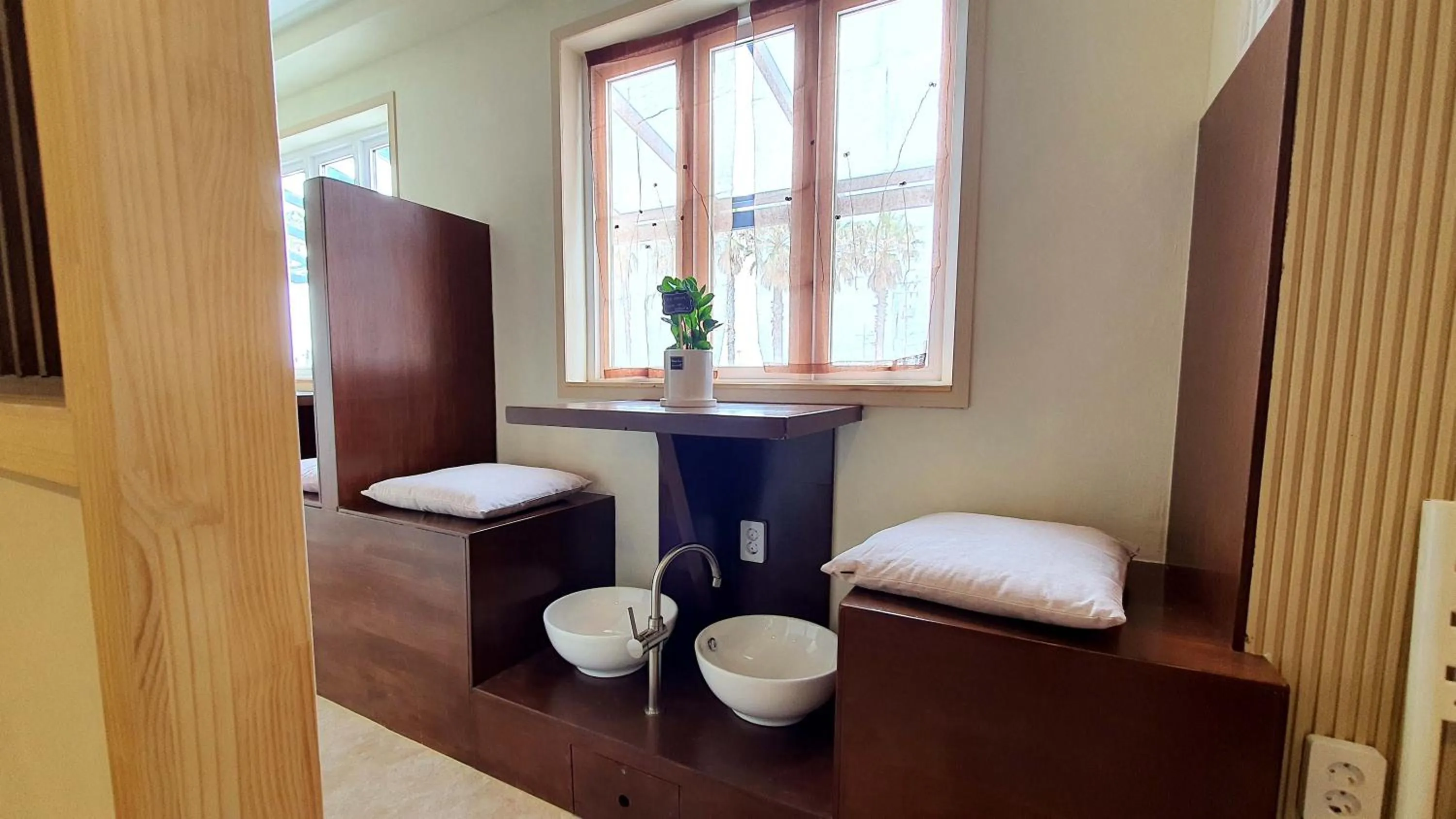 Massage in Sea Cliff Hotel Jeju