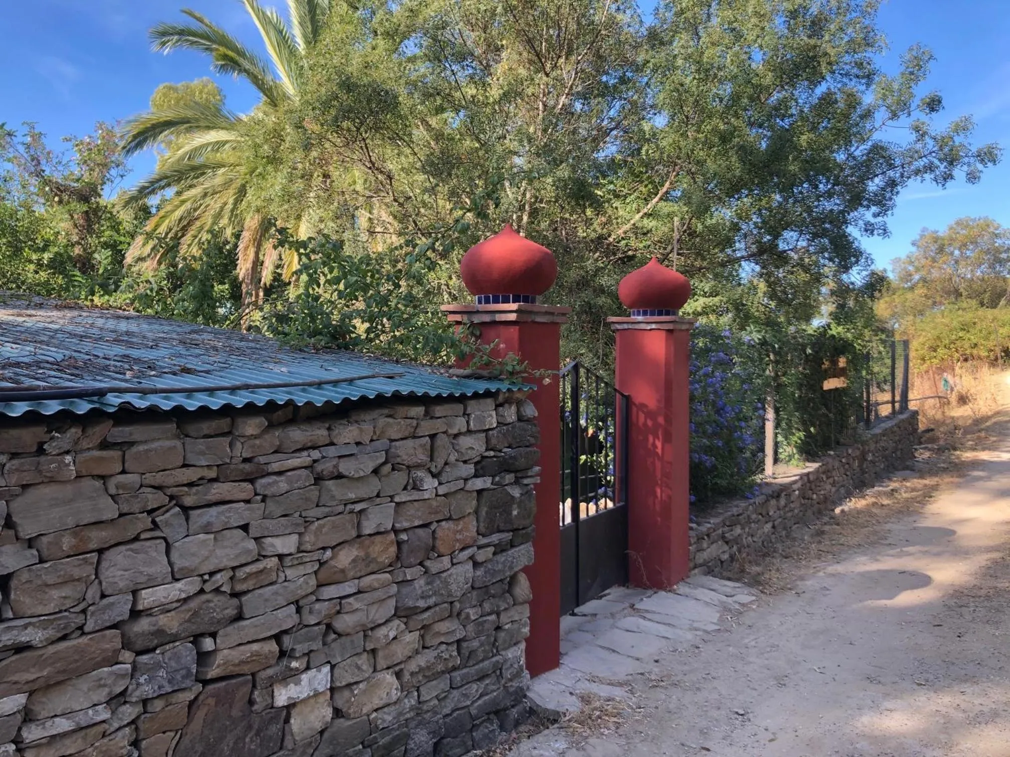 Property building in Eco Moyano Posada