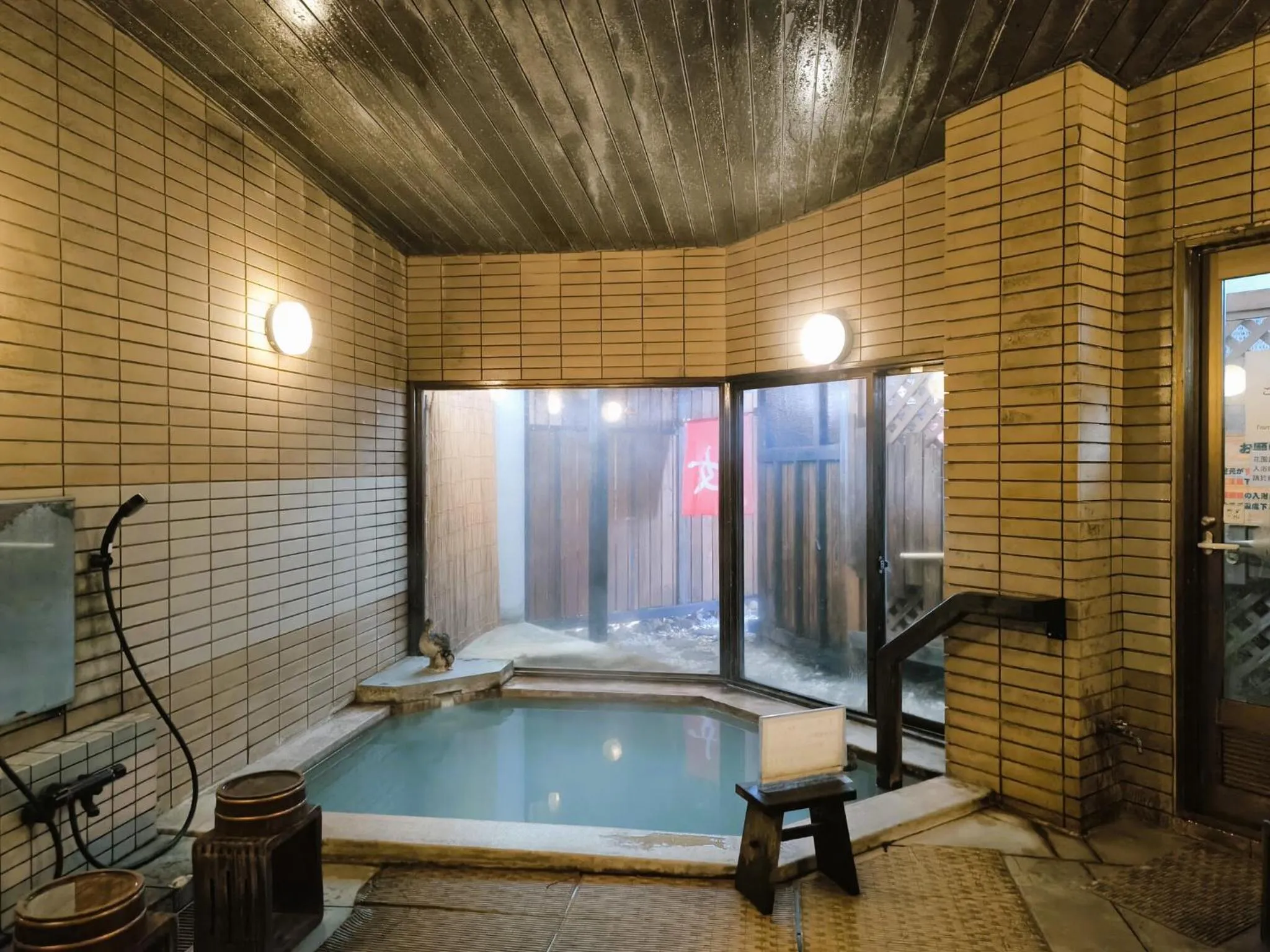 Open Air Bath in Mogamitakayu Zenshichinoyu Ohira