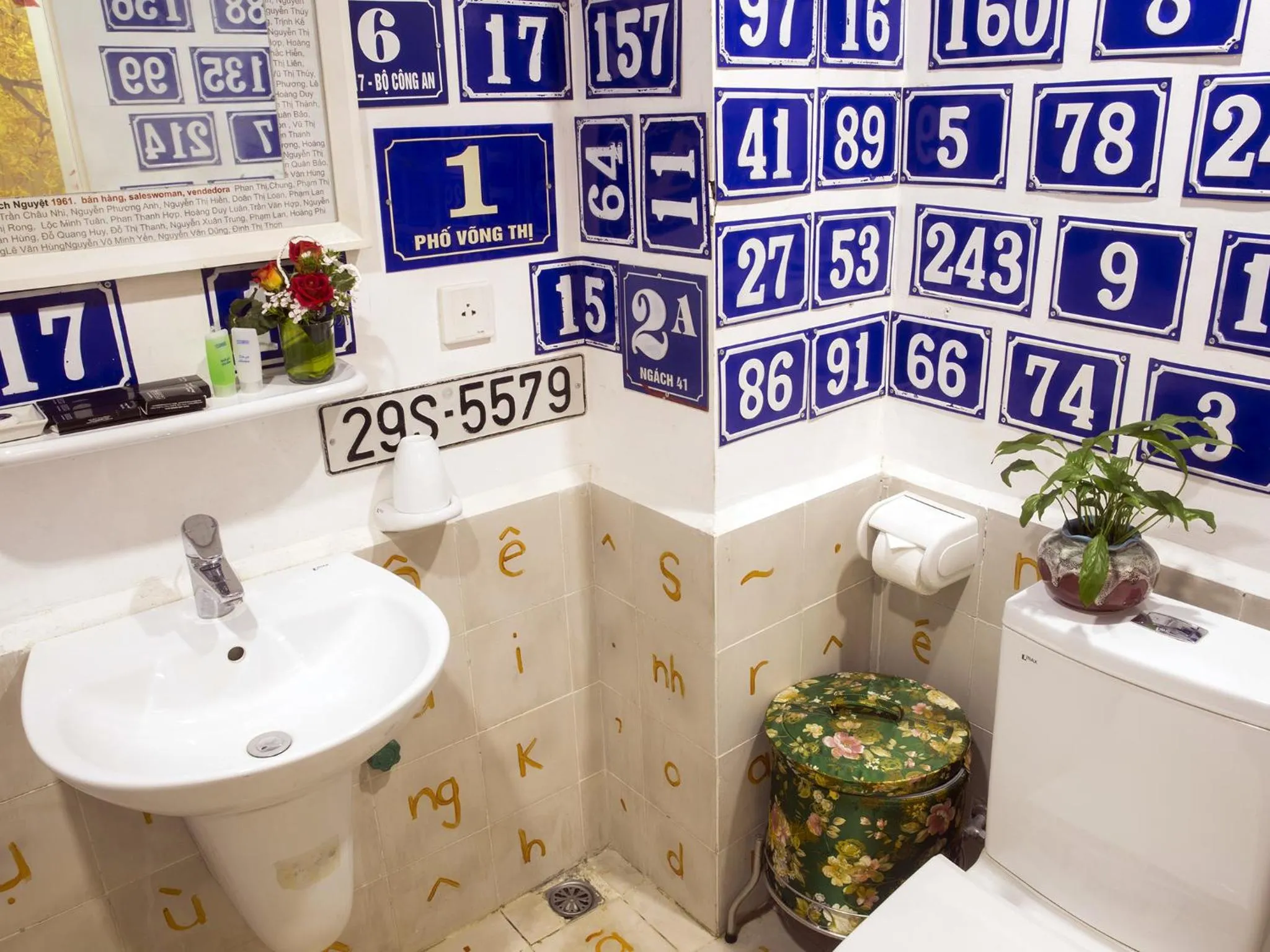 Bathroom in Thang Long Espana Hotel