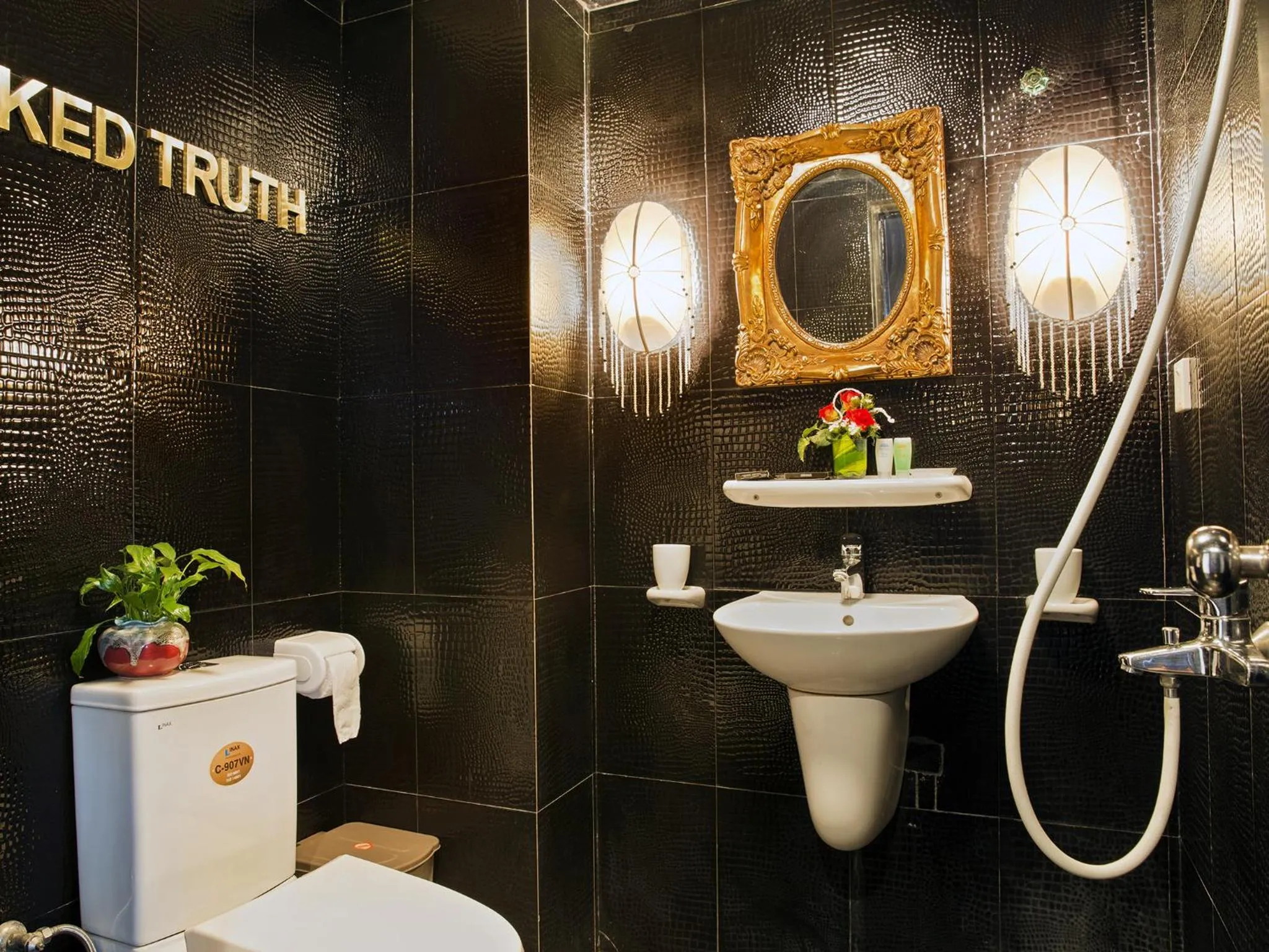 Bathroom in Thang Long Espana Hotel