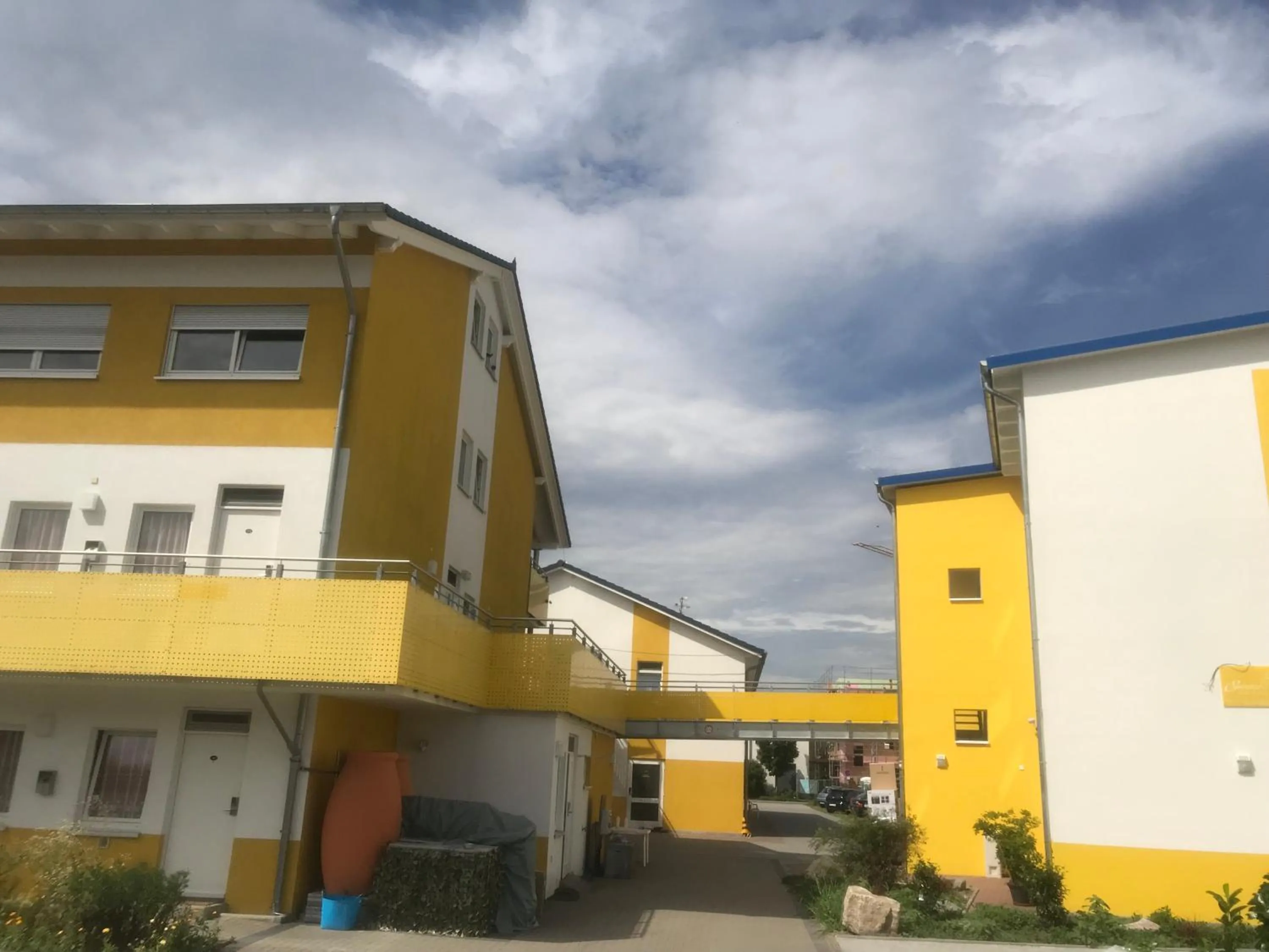 Property building in i-Motel