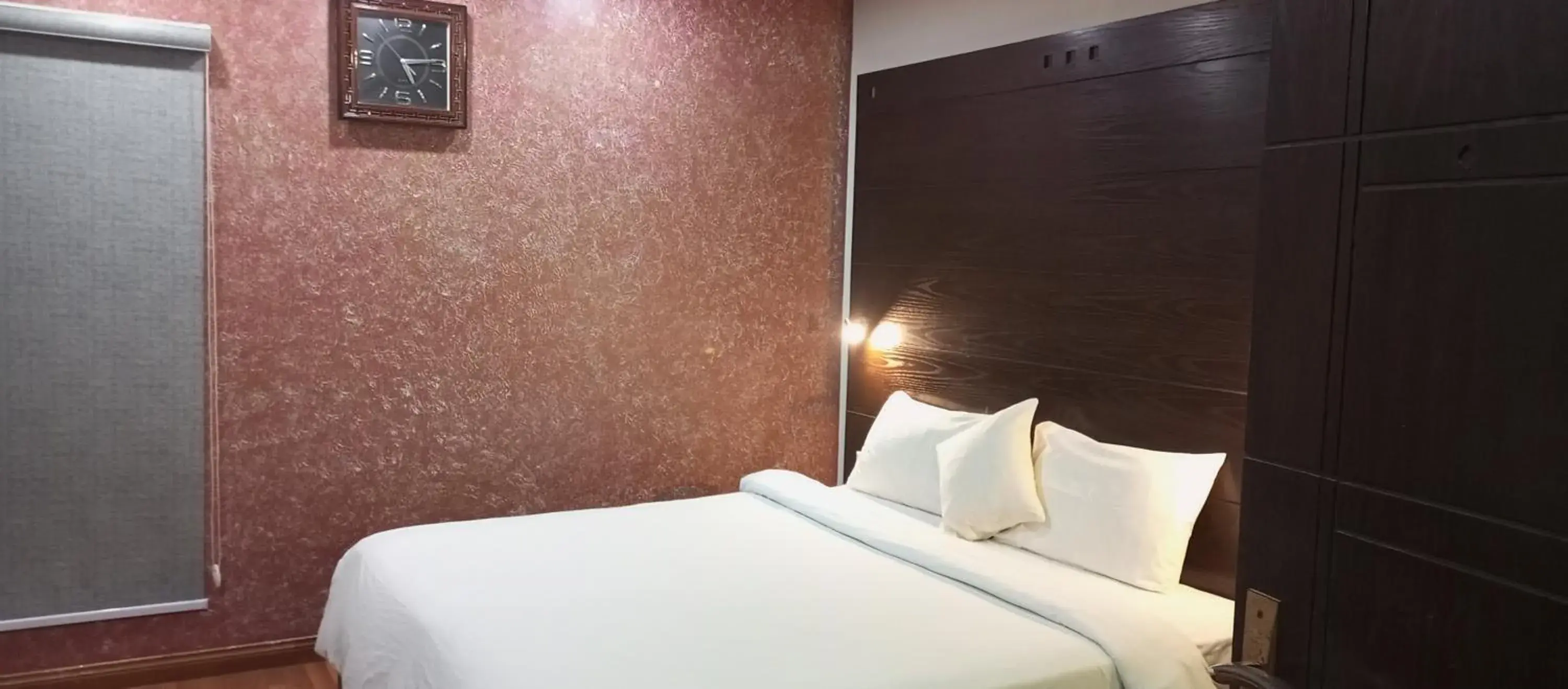 Deluxe Single Room - single occupancy in Hira Guest House Deluxe Single Room - single occupancy in Hira Guest House