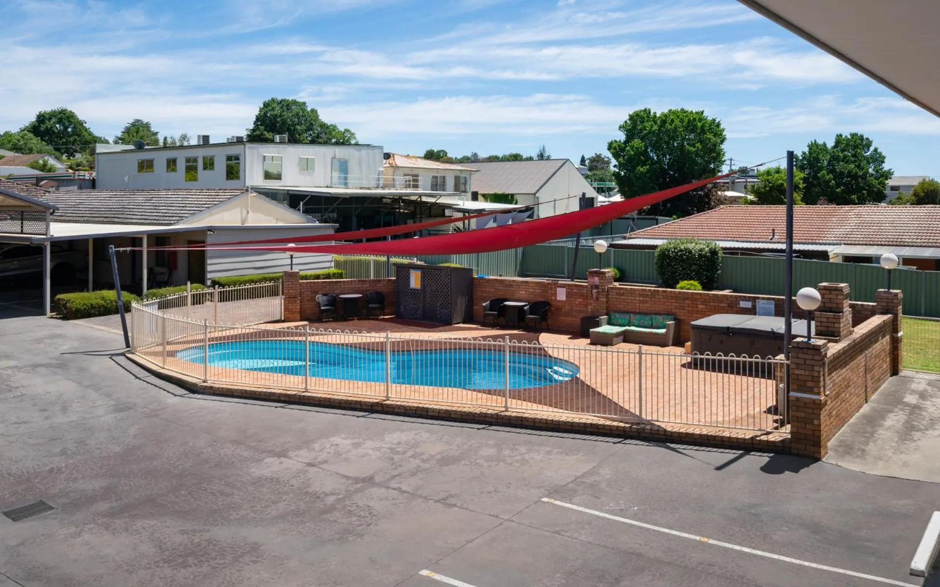 BBQ facilities in Ben Chifley Motor Inn