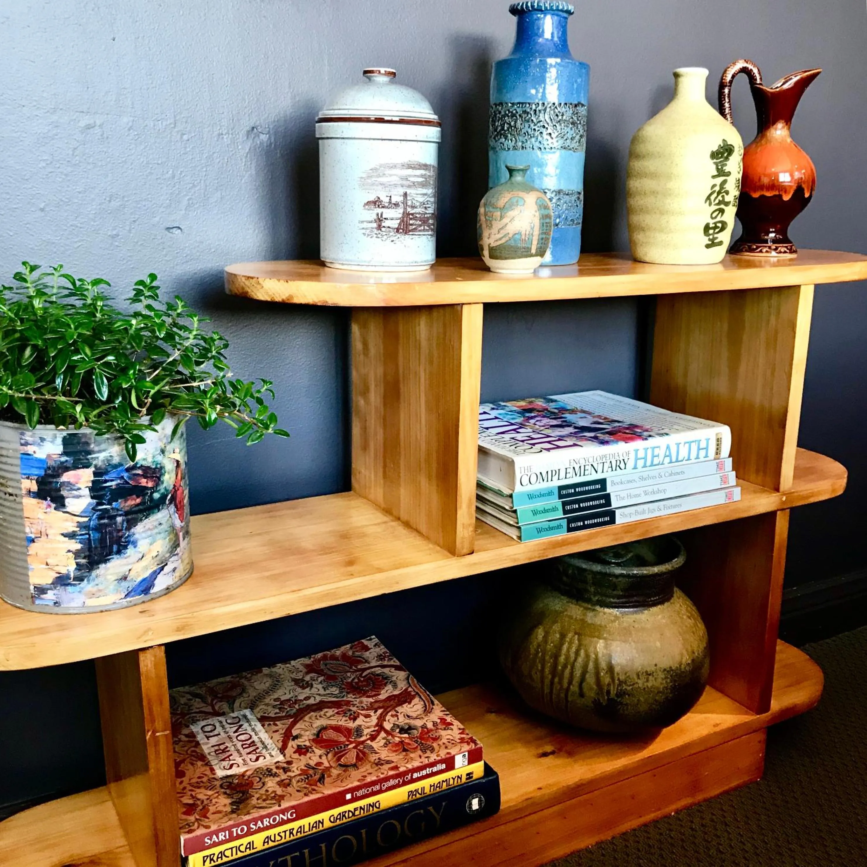 Decorative detail in Vine Valley Inn