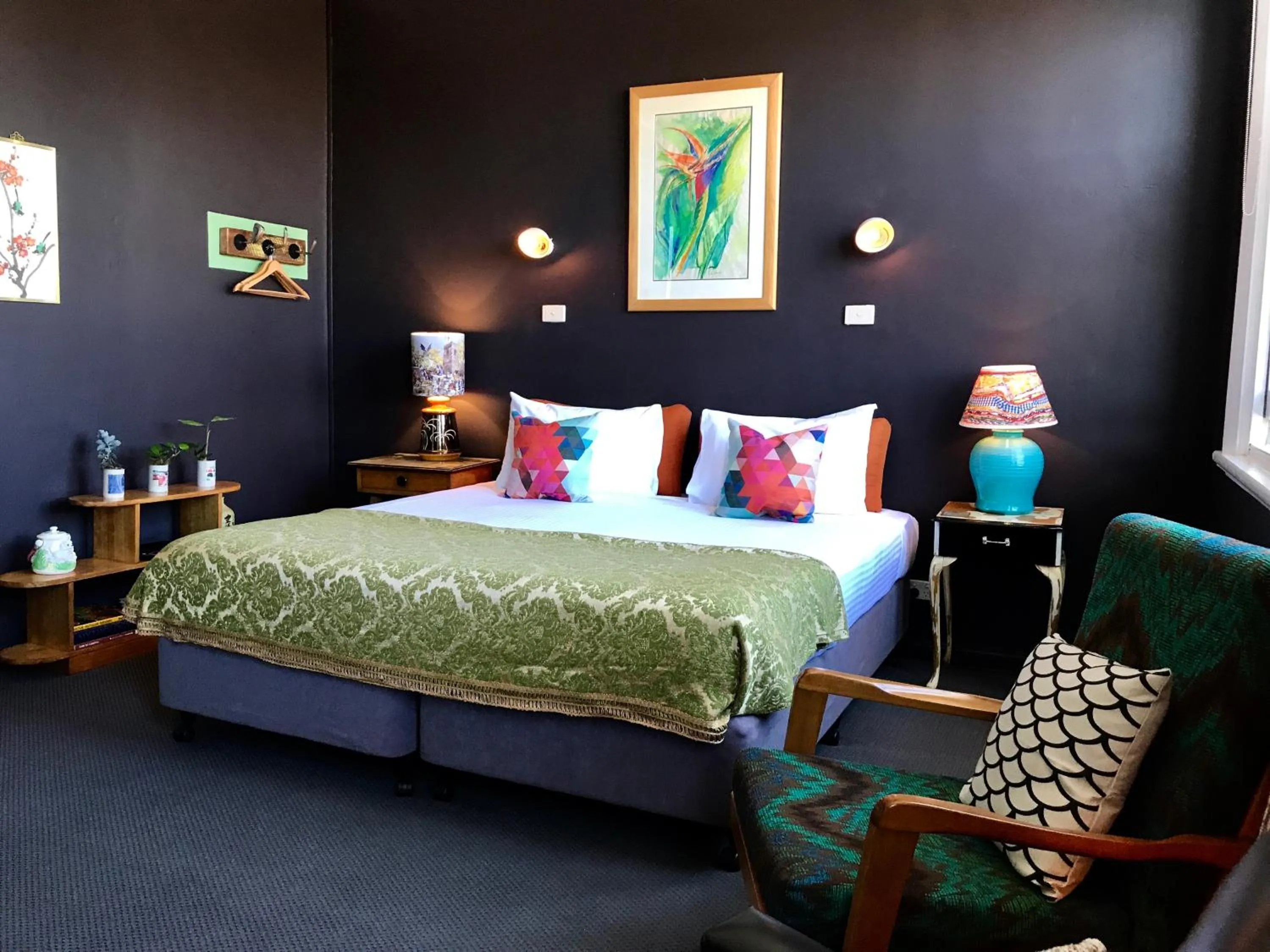 Decorative detail, Bed in Vine Valley Inn