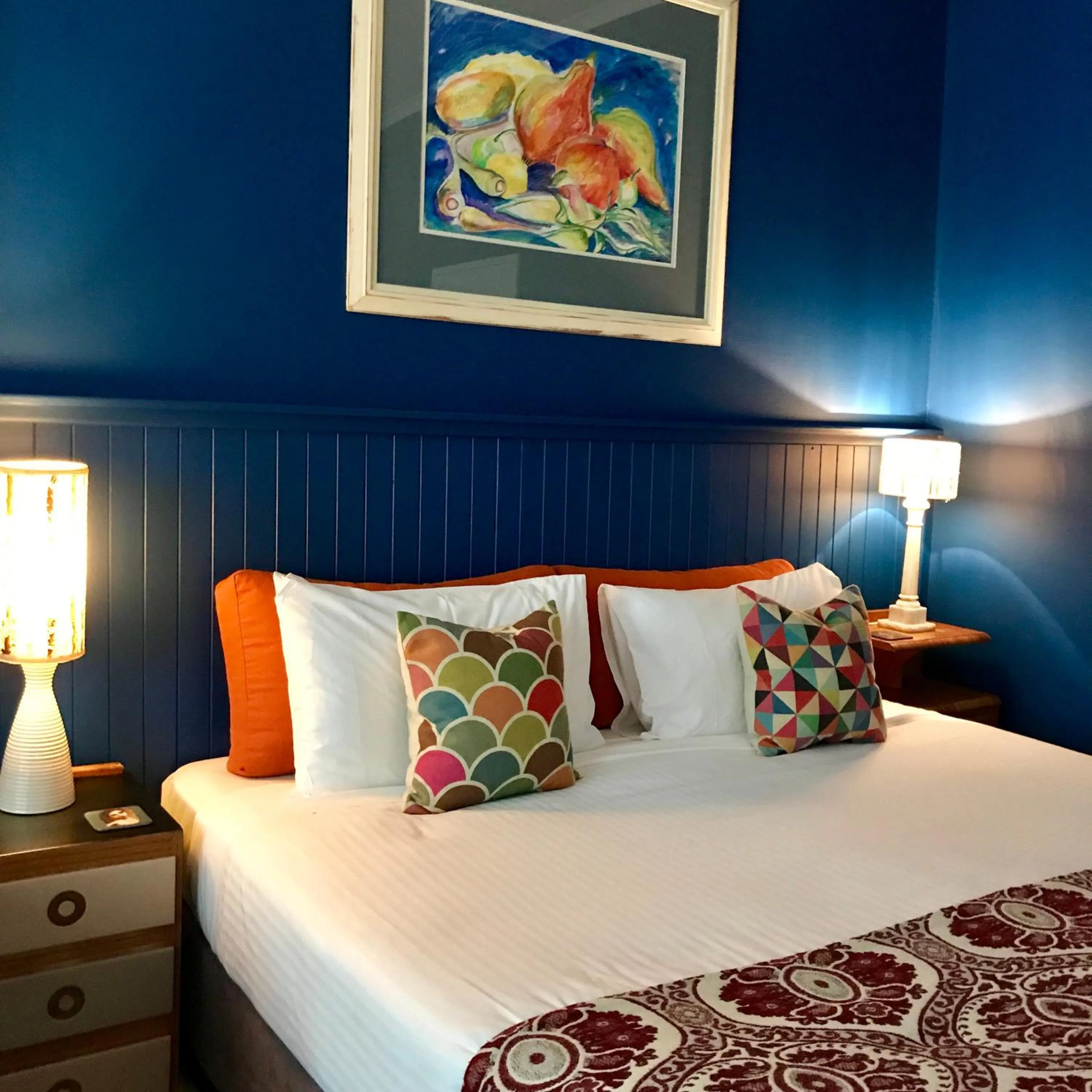 Shower, Bed in Vine Valley Inn