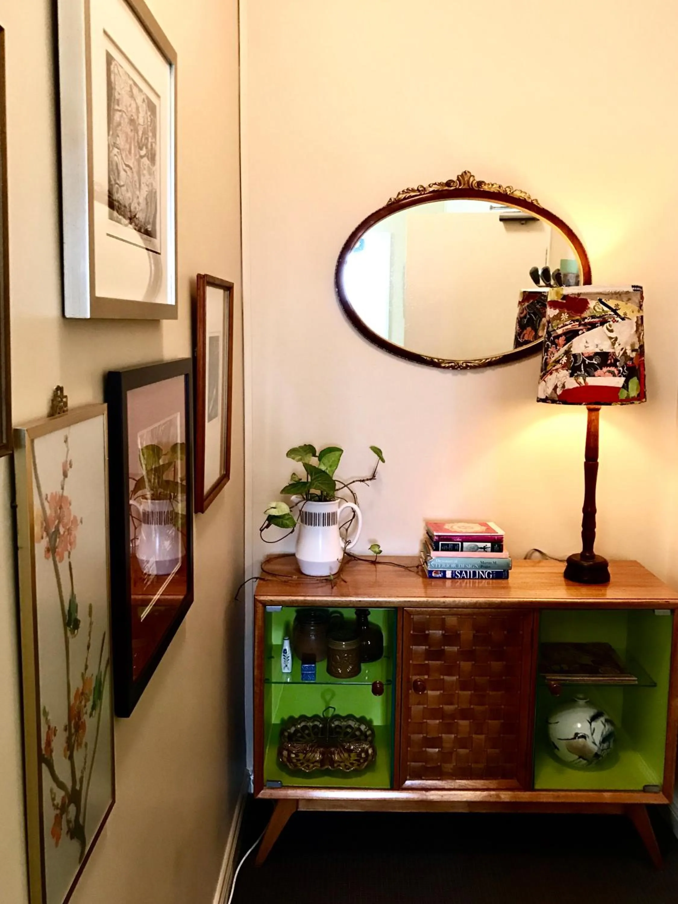 Decorative detail in Vine Valley Inn