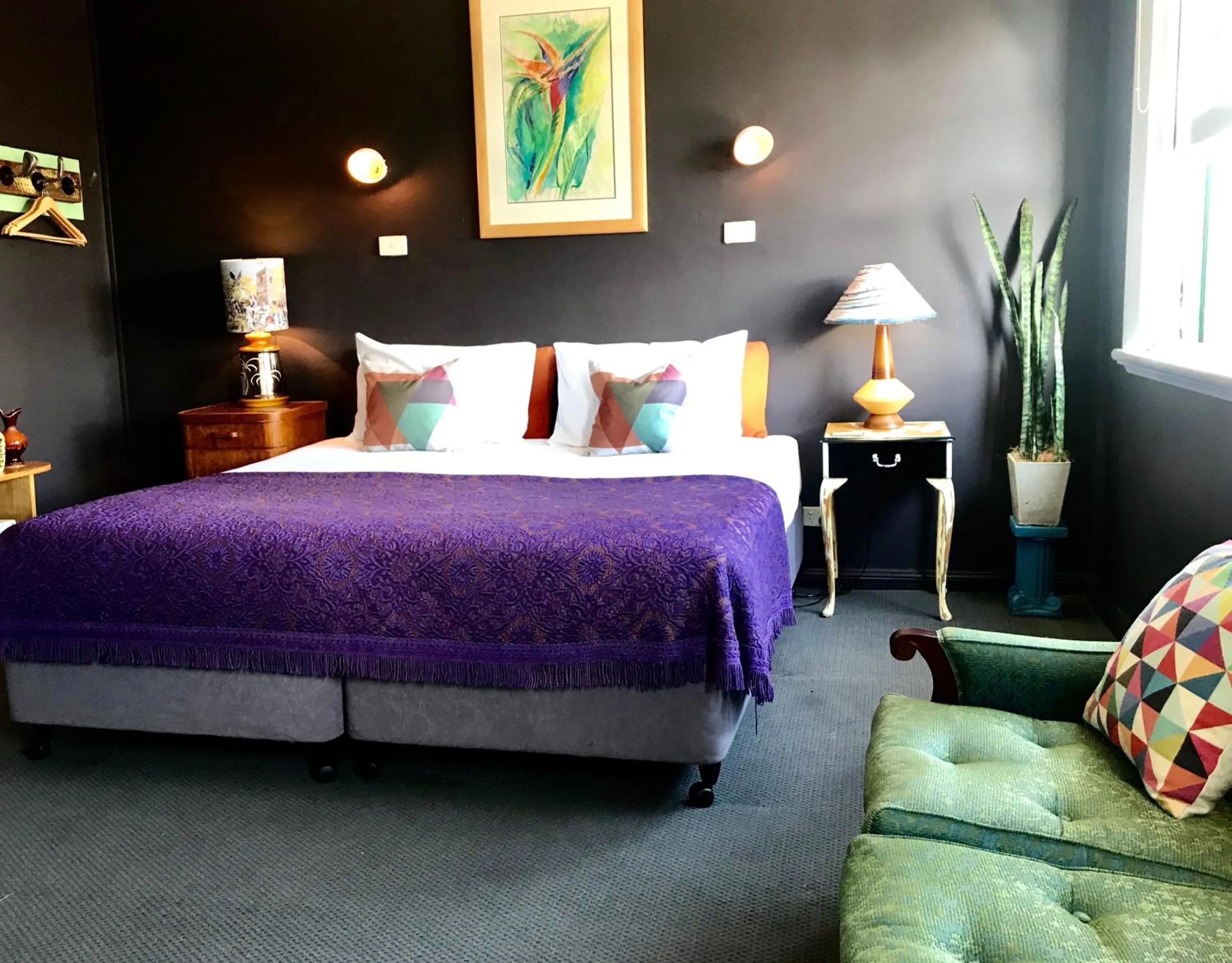 Bed in Vine Valley Inn