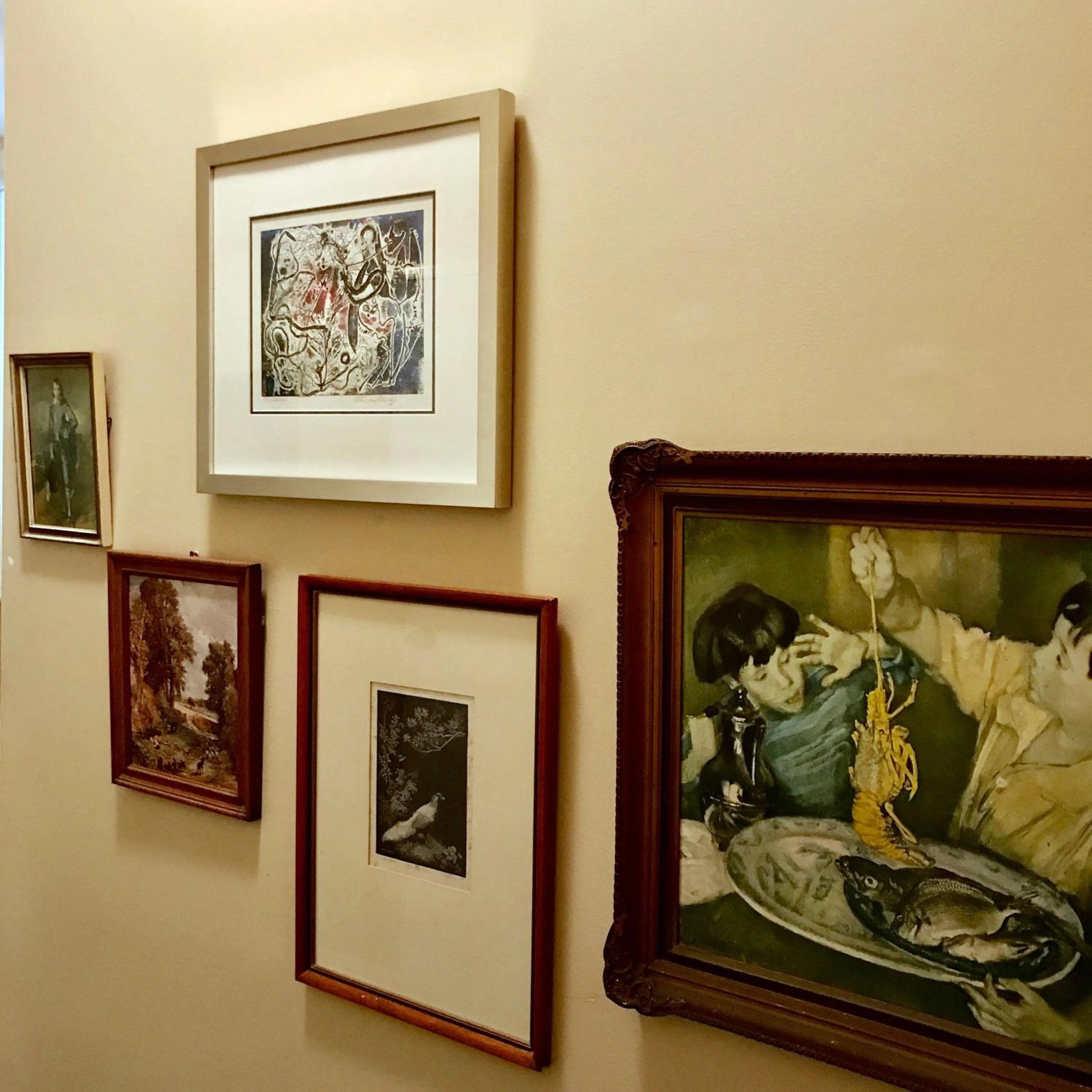 Decorative detail in Vine Valley Inn