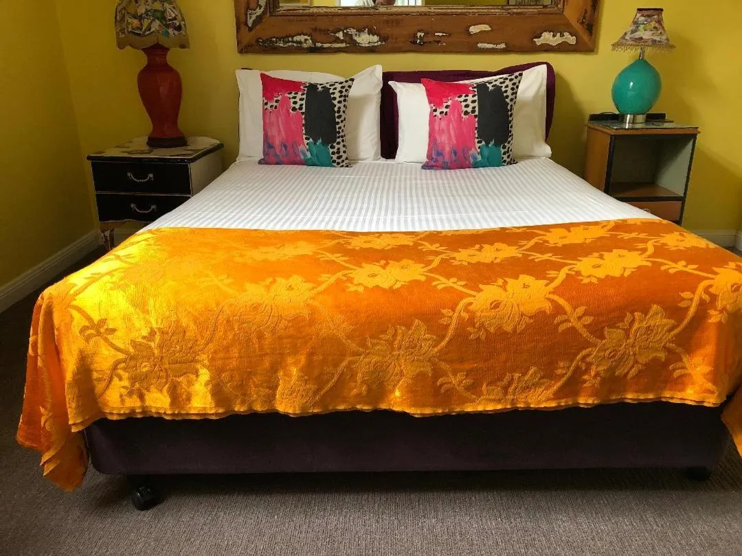 Bed in Vine Valley Inn