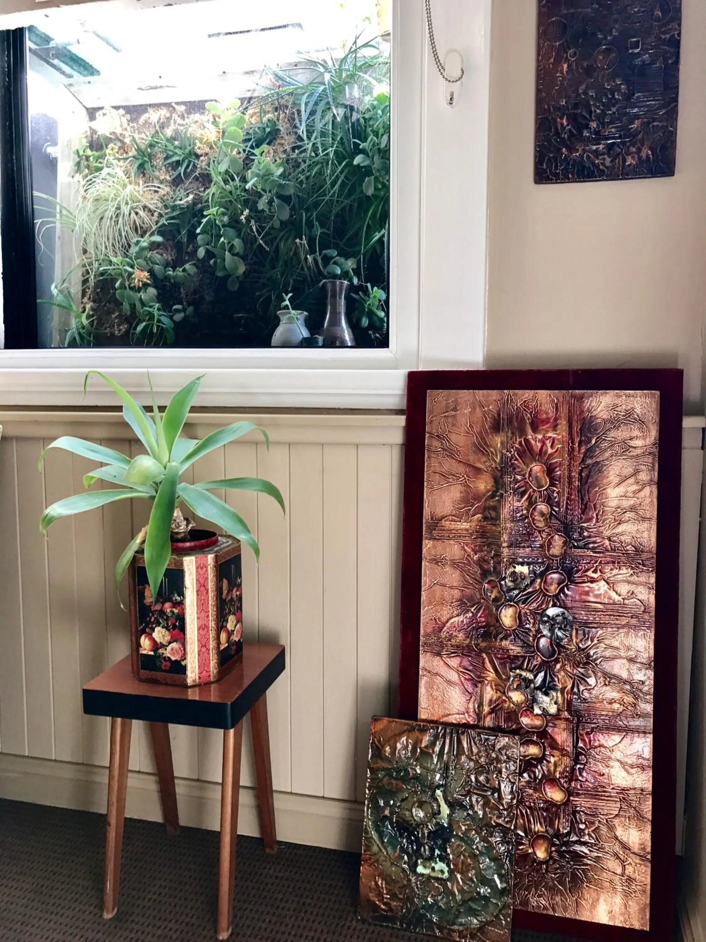 Decorative detail in Vine Valley Inn