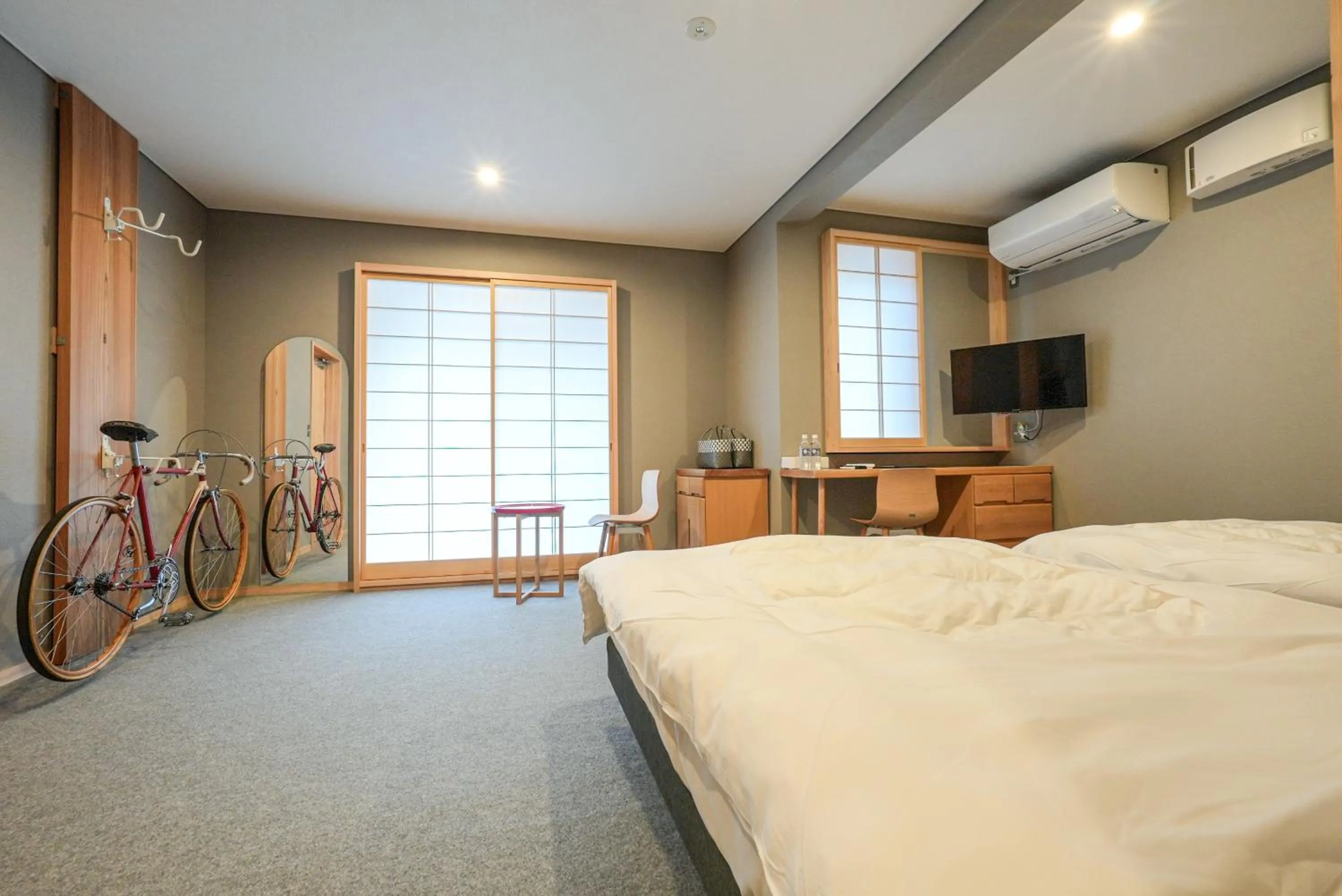 Bed in Kusatsu Onsen Kusatsu Hotel1913