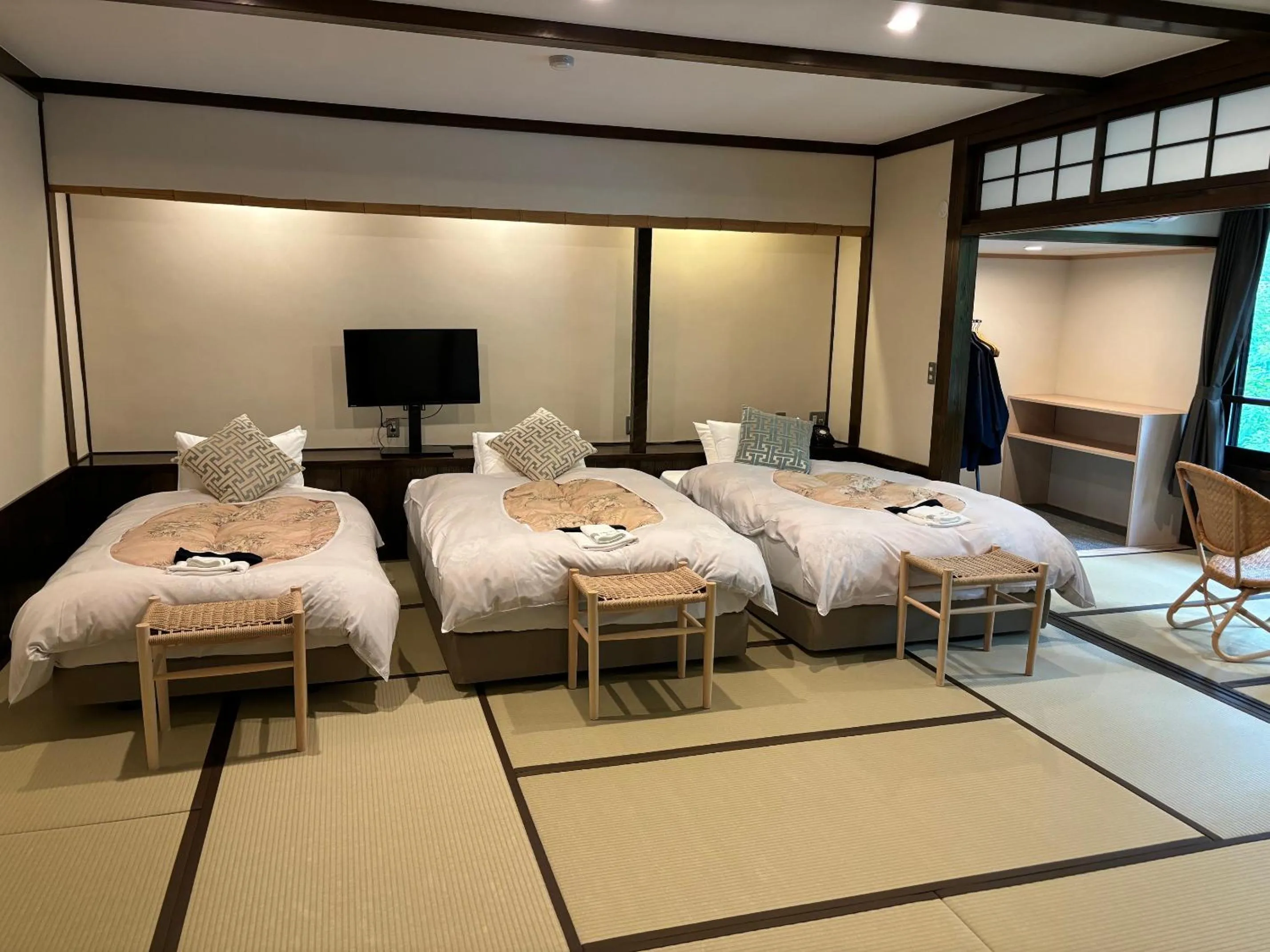 Bed in Kusatsu Onsen Kusatsu Hotel1913