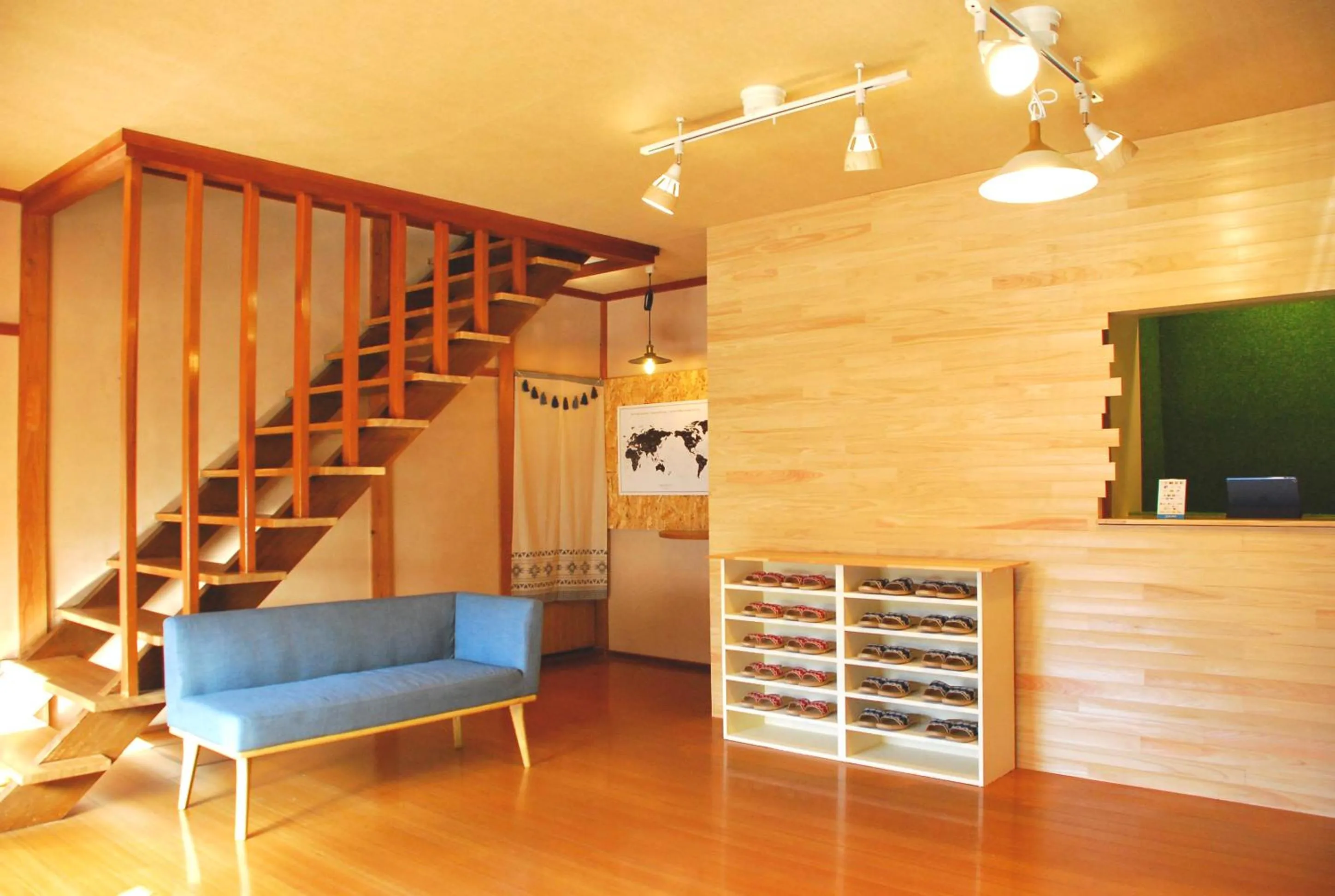 Lobby or reception in Cocomock House