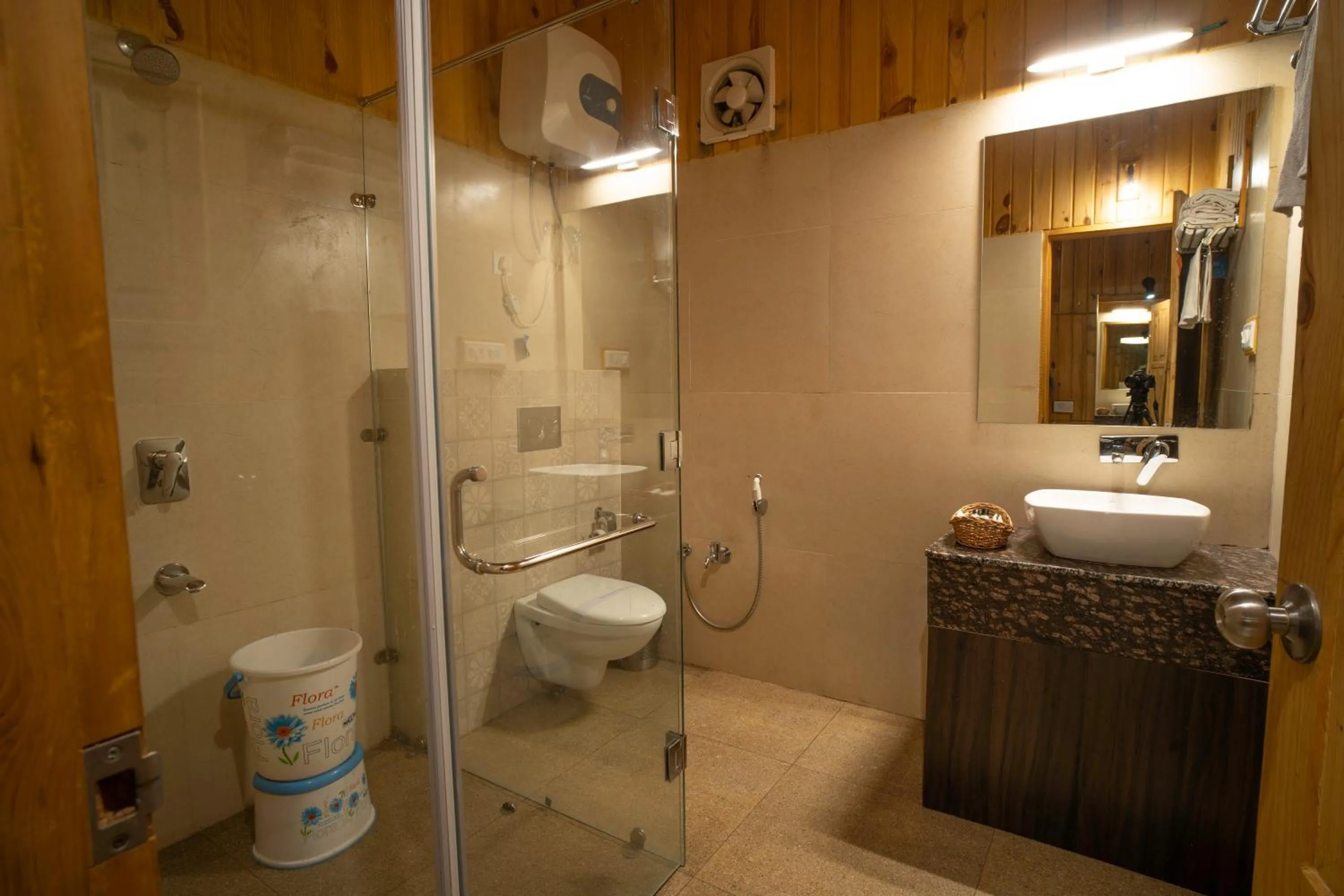 Shower in The Nature's Green Resort, Bhimtal, Nainital