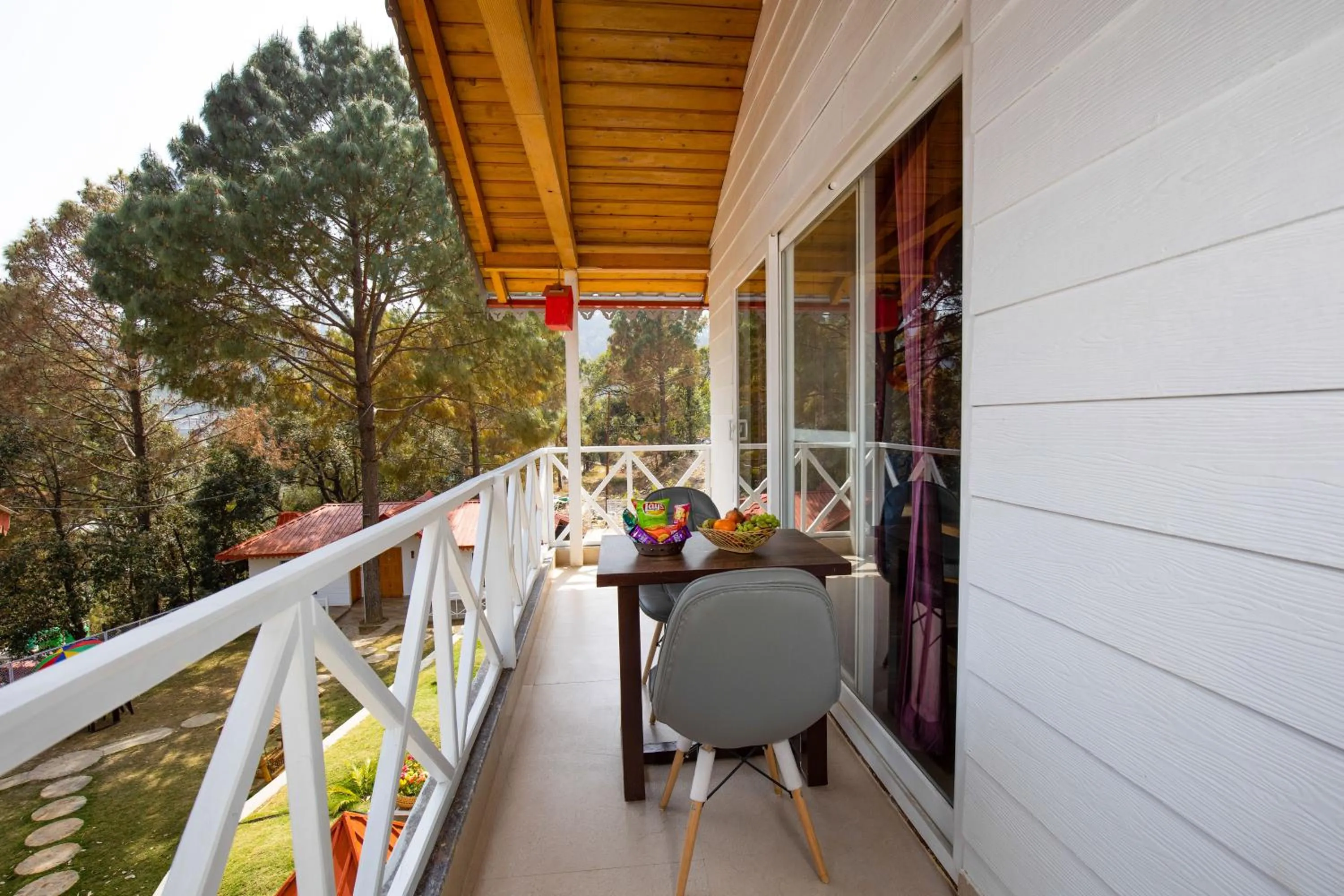Balcony/Terrace in The Nature's Green Resort, Bhimtal, Nainital