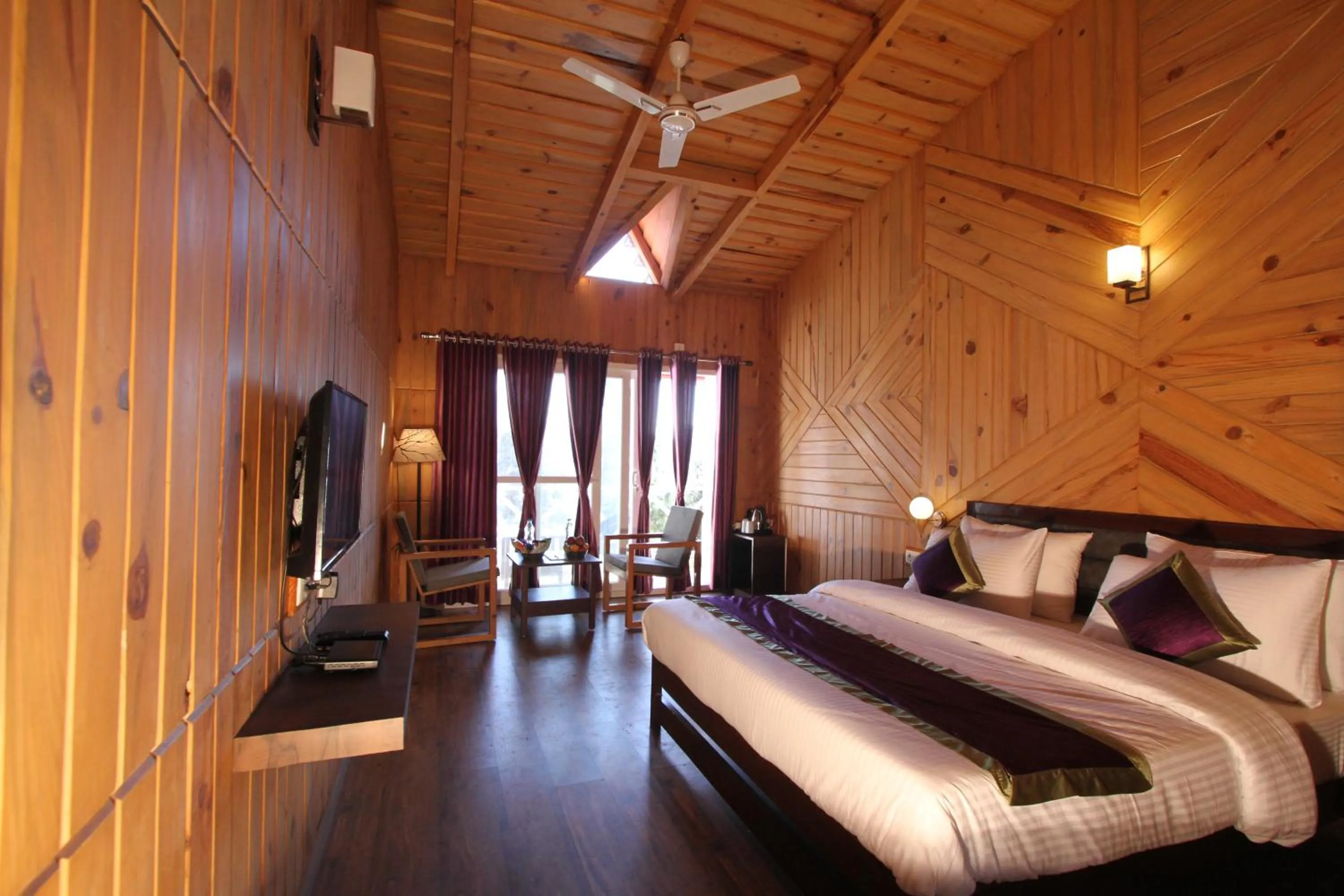 Bed in The Nature's Green Resort, Bhimtal, Nainital