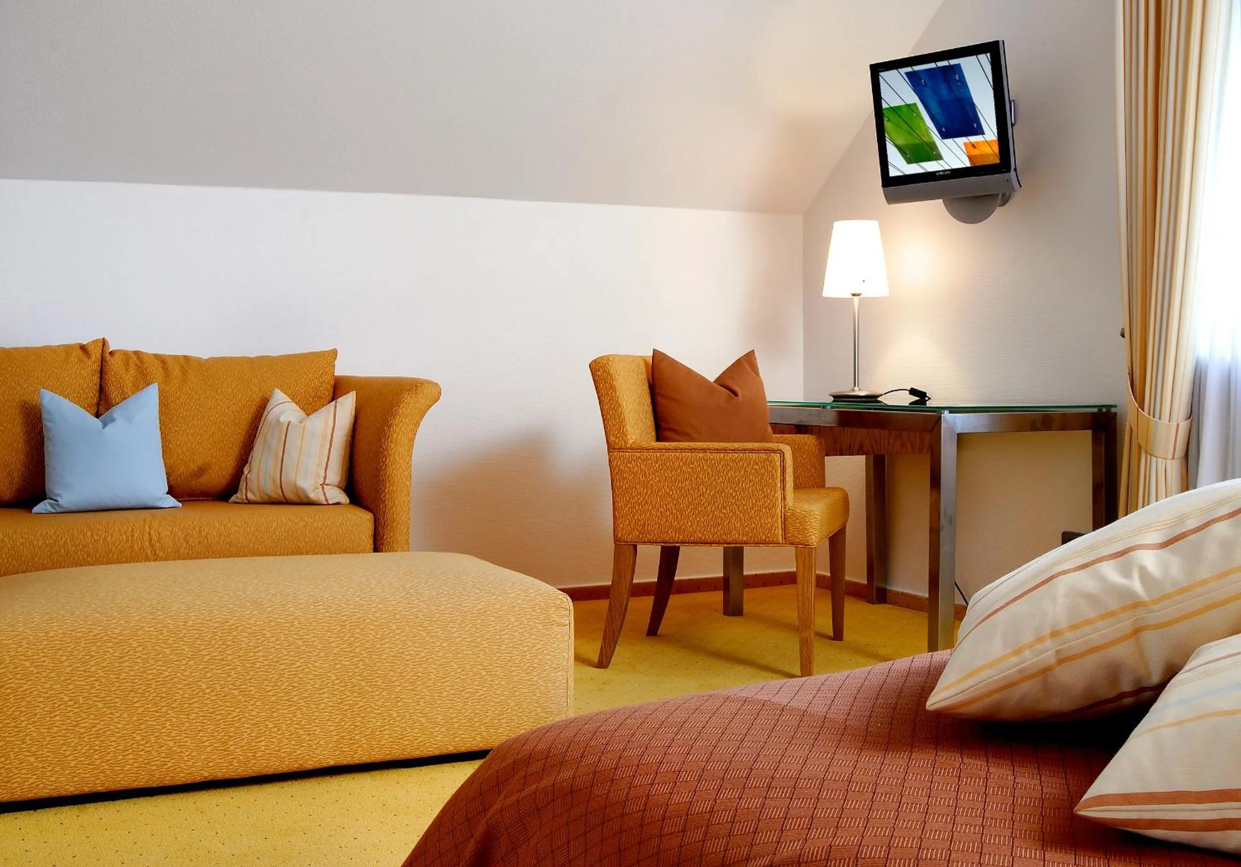 Bed in Restaurant-Hotel Maien