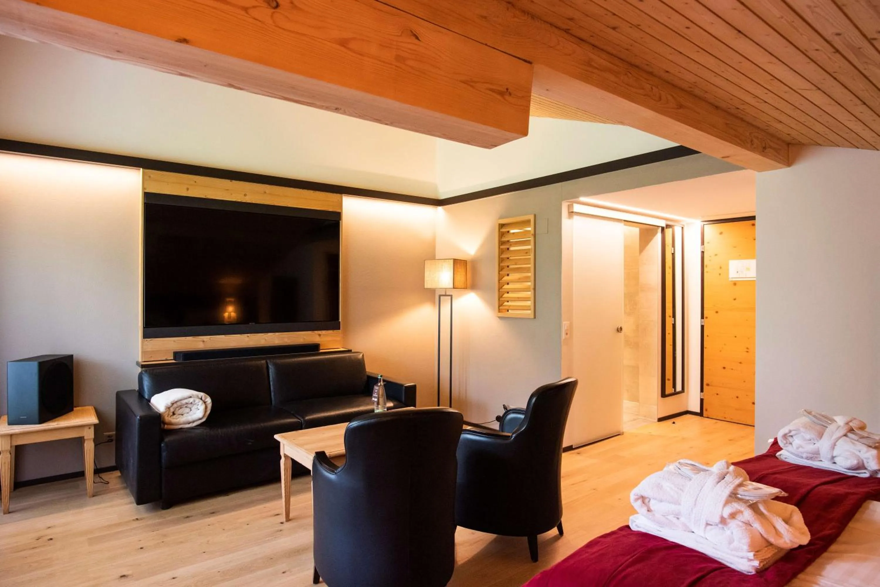 Bed in Hôtel Cailler & Bains de la Gruyère