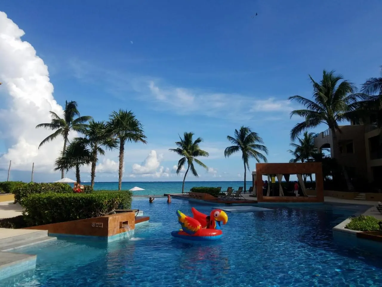 Swimming pool in Ocean Front El Faro Reef 304