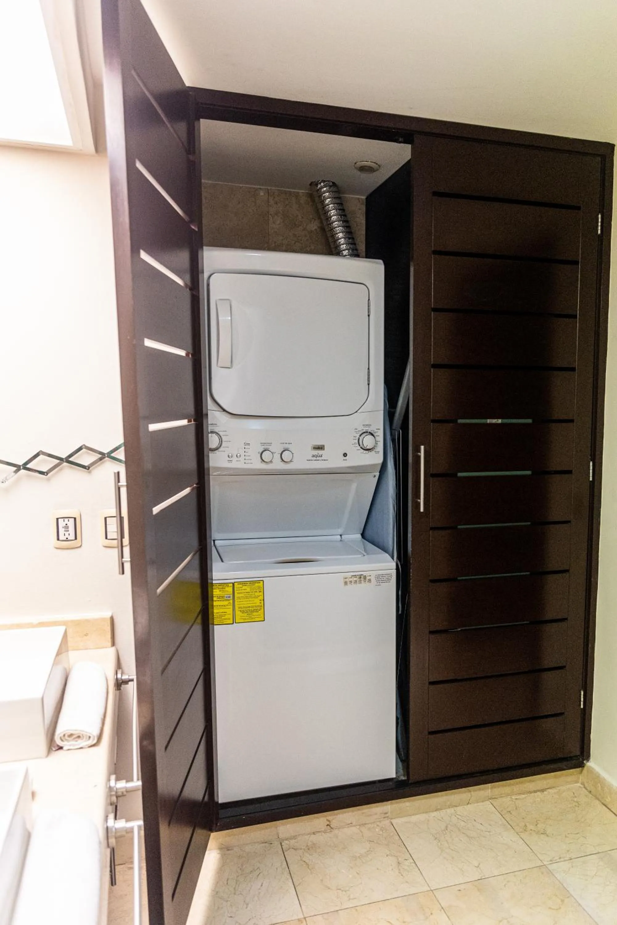 Ocean Front El Faro Reef 304